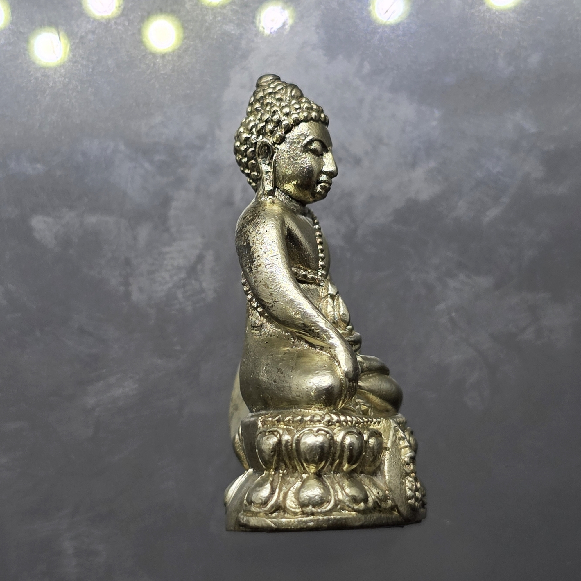 พระกริ่งนวปทุม ภปร เนื้อเงิน พ.ศ.2535 พร้อมกล่องเดิม รับประกันแท้ นิยม สร้างน้อย หายาก