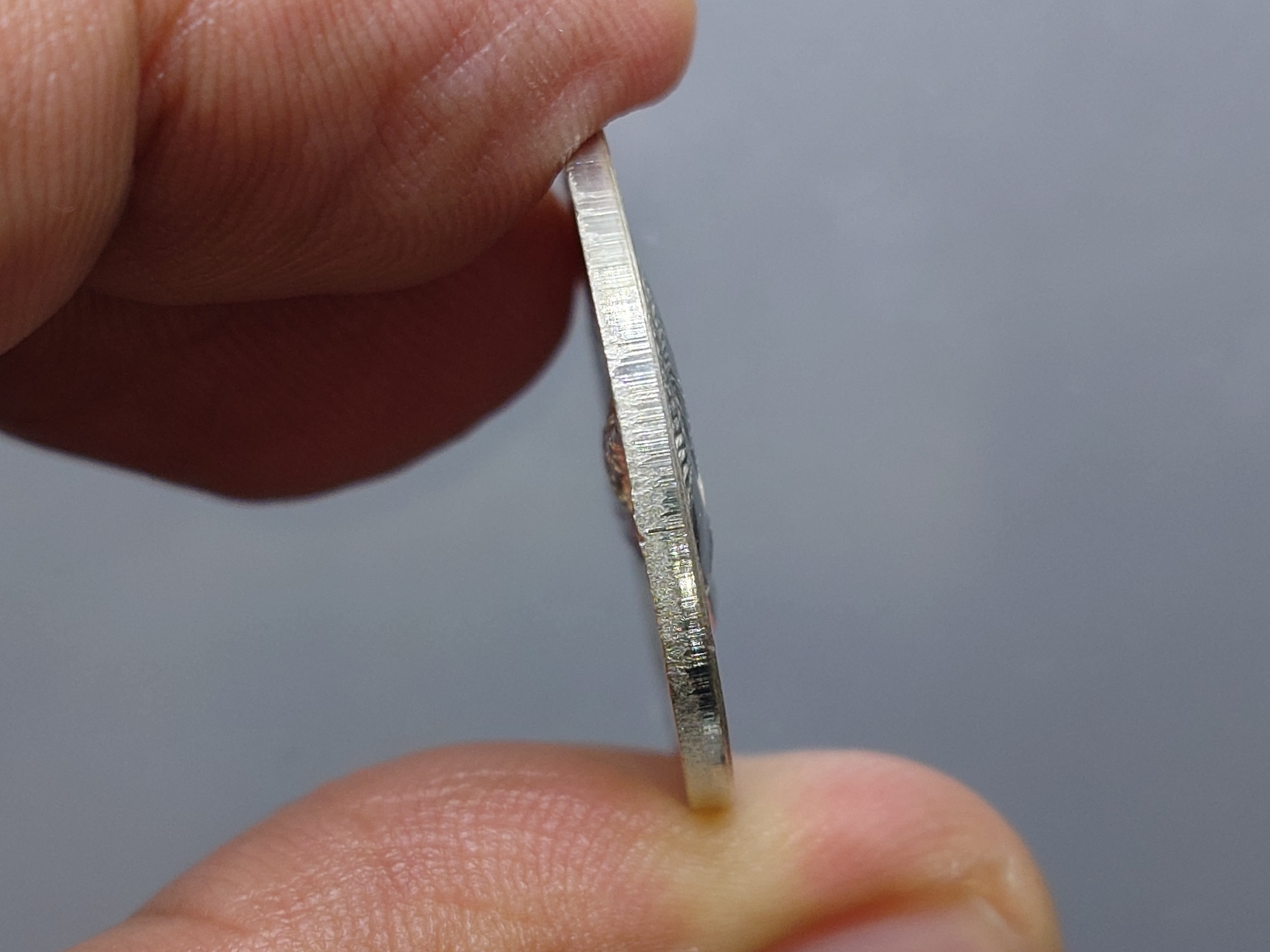 เหรียญที่ระลึก คุ้มเกล้า เนื้อเงิน พิมพ์ใหญ่ พ.ศ.2522