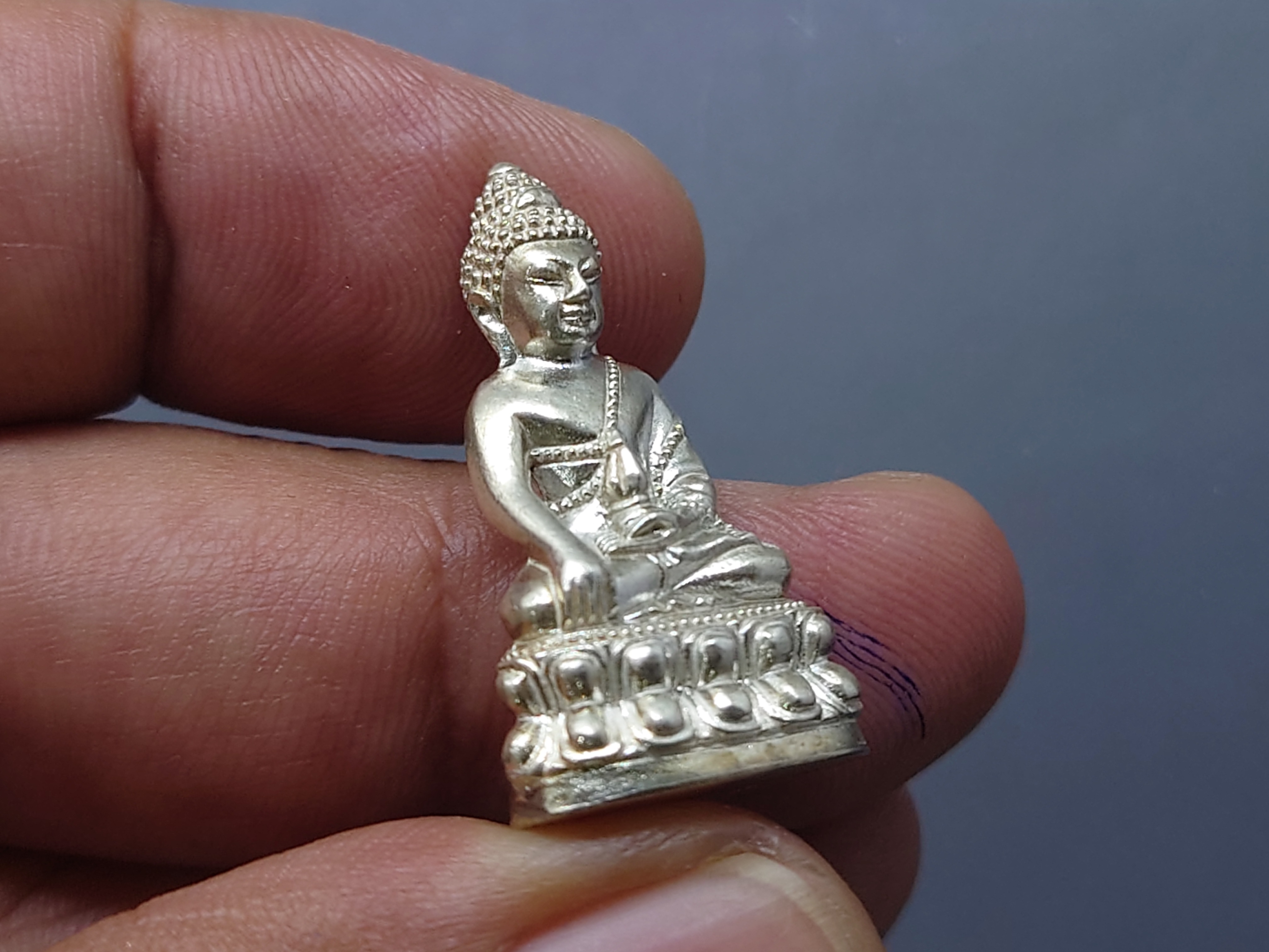 พระกริ่ง ๖๐ ปี พระพรหมเมธี เนื้อเงิน วัดเทพศิรินทราวาส พ.ศ.2550 พร้อมกล่องเดิม