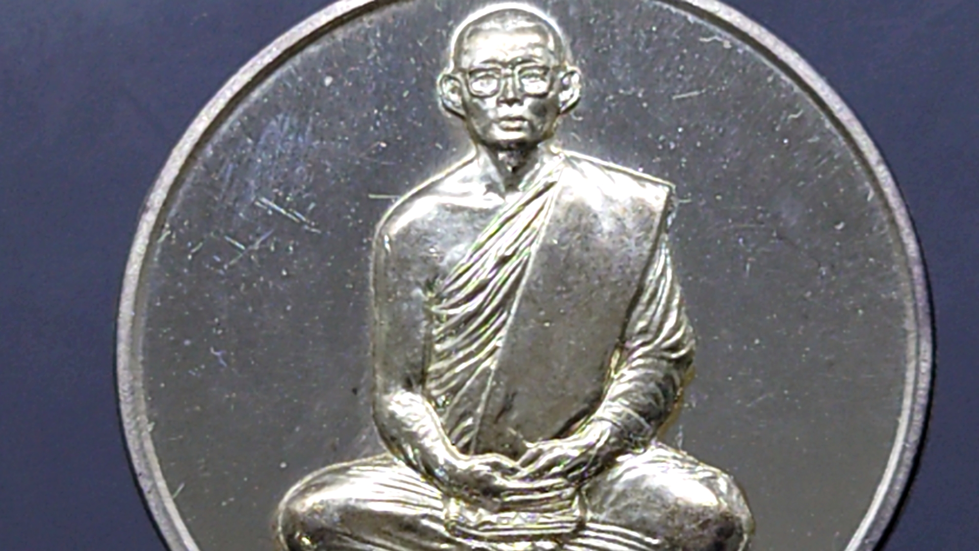 เหรียญเงิน ทรงผนวช(พิมพ์กลม) ที่ระลึก 6 รอบ ร9 มหาดไทยสร้าง บล็อกกษาปณ์ 2542