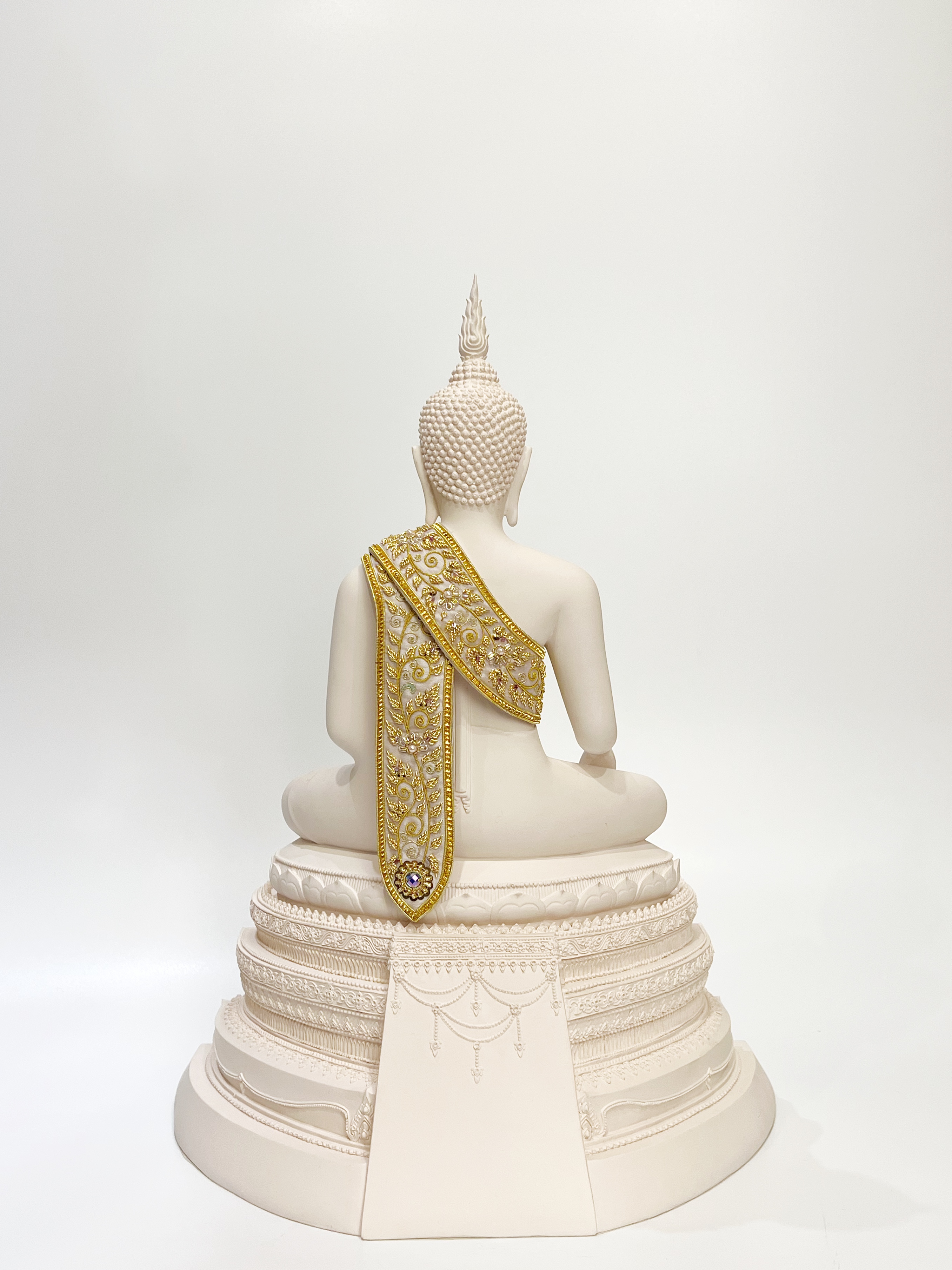 สังฆาฏิปักดิ้นทอง สำหรับพระพุทธรูป ขนาดหน้าตัก 9 นิ้ว