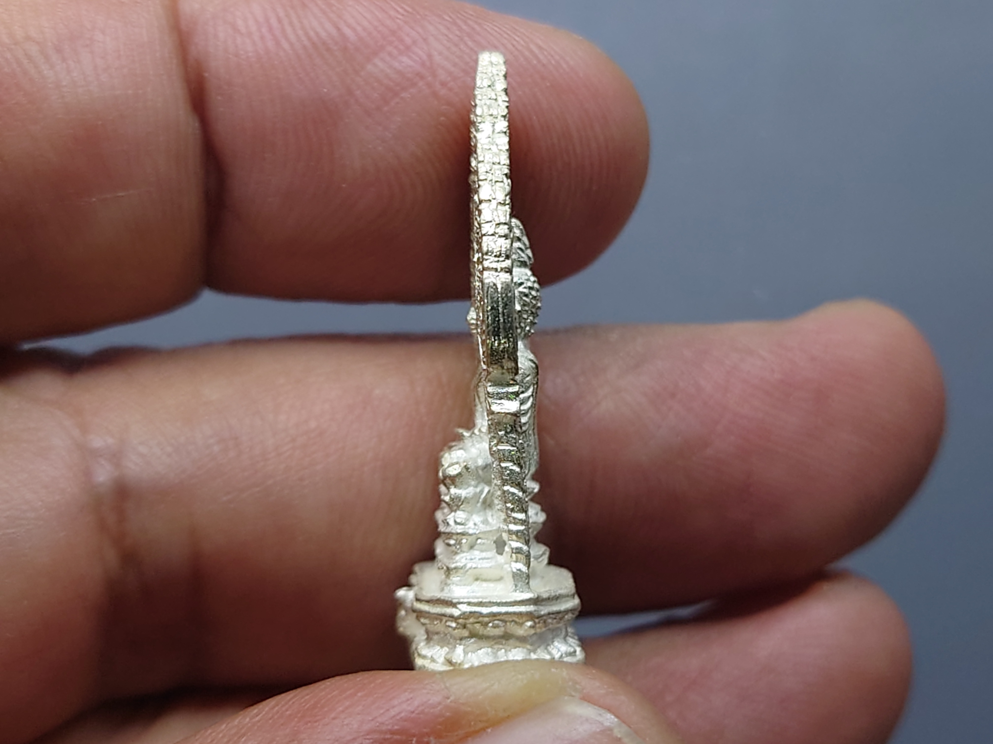 พระกริ่งนิรันตราย ฉลองชนมายุ 90 ปี สมเด็จพระมหาวีรวงศ์ (อุฑาฒิโมมหาเถร) เนื้อเงิน วัดราชประดิษฐสถิตมหาสีมาราม ปี2537 พร้อมตลับเดิม