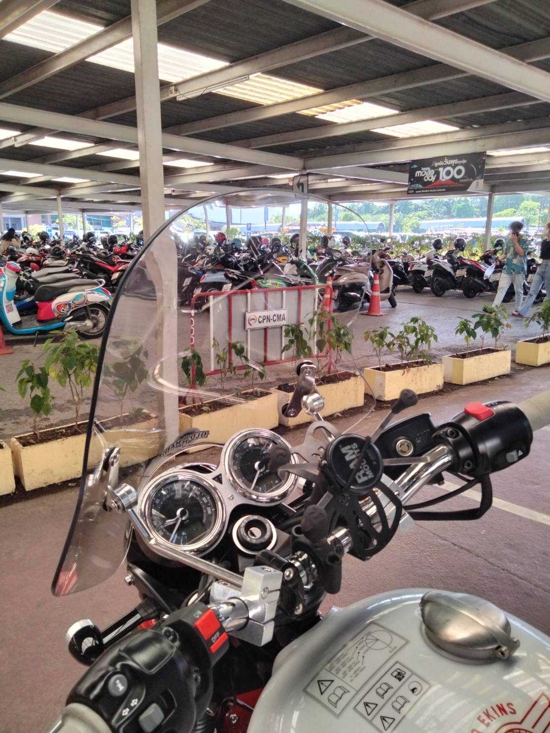 ชิวหน้า ไฟกลม ทรงสูง 47 ซม. สีใส