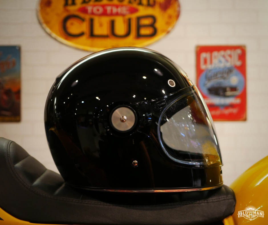 หมวกกันน็อคเต็มใบ Moto twist AP สีดำเงา (สอบถามก่อนสั่งซื้อ)