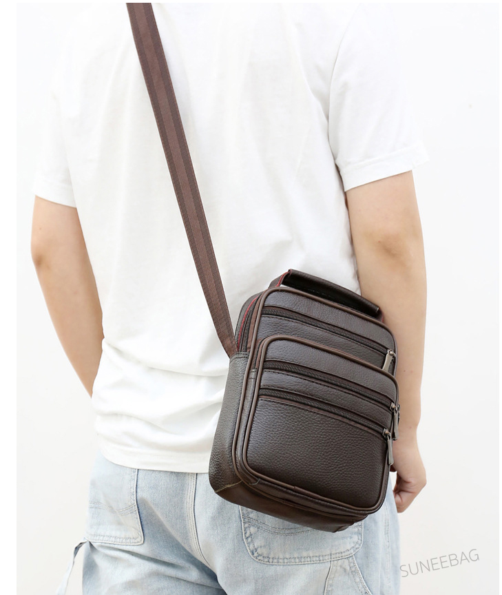 กระเป๋าสะพายข้างผู้ชายหนังแท้ CODE:A049