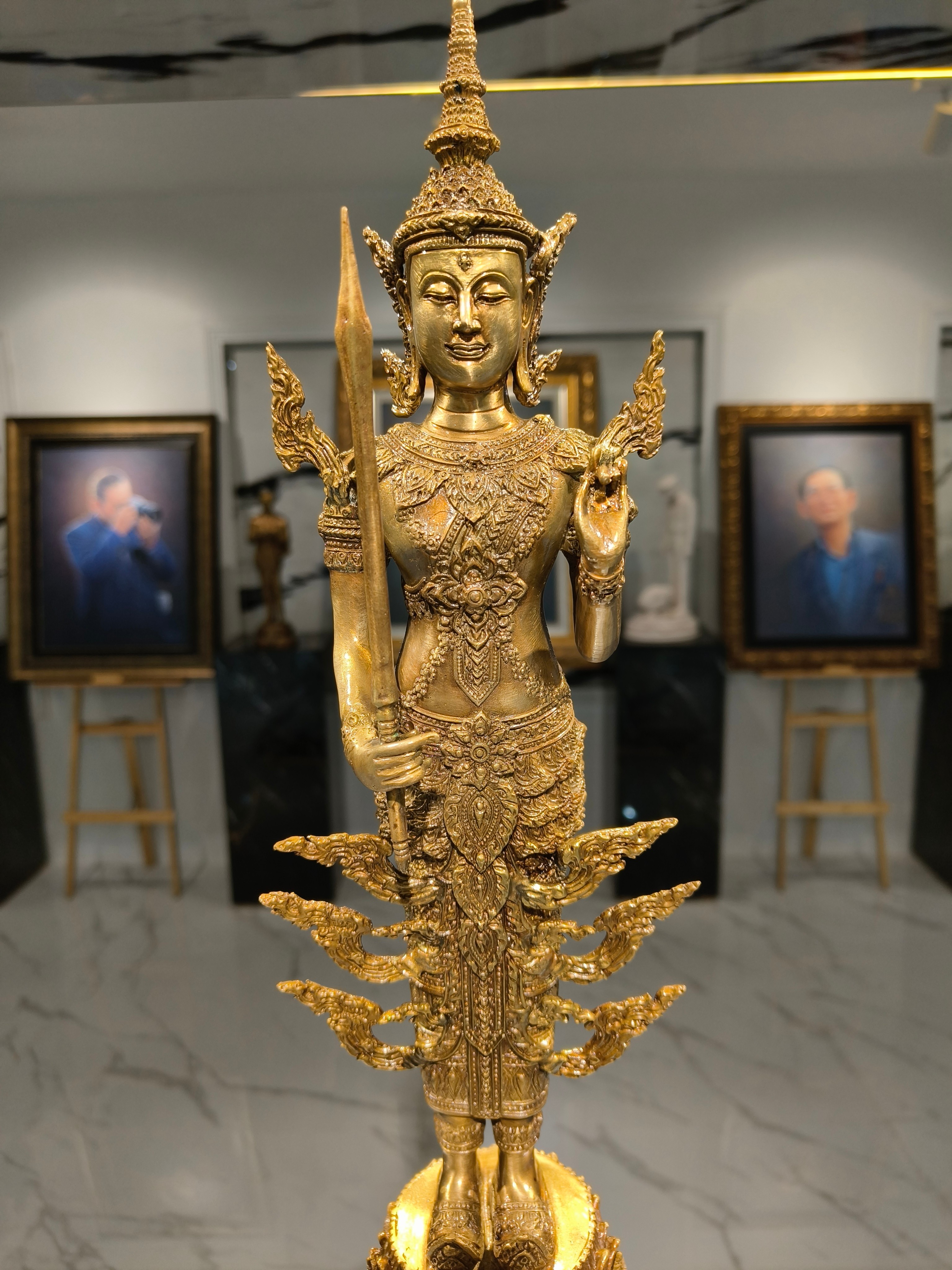 พระพุทธรูป พระสยามเทวาธิราช ทรงเครื่องจักพรรดิ์ หน้าตัก 5 นิ้ว วัดอรุณราชวรารามราชวรมหาวิหาร ปี พ.ศ.2539