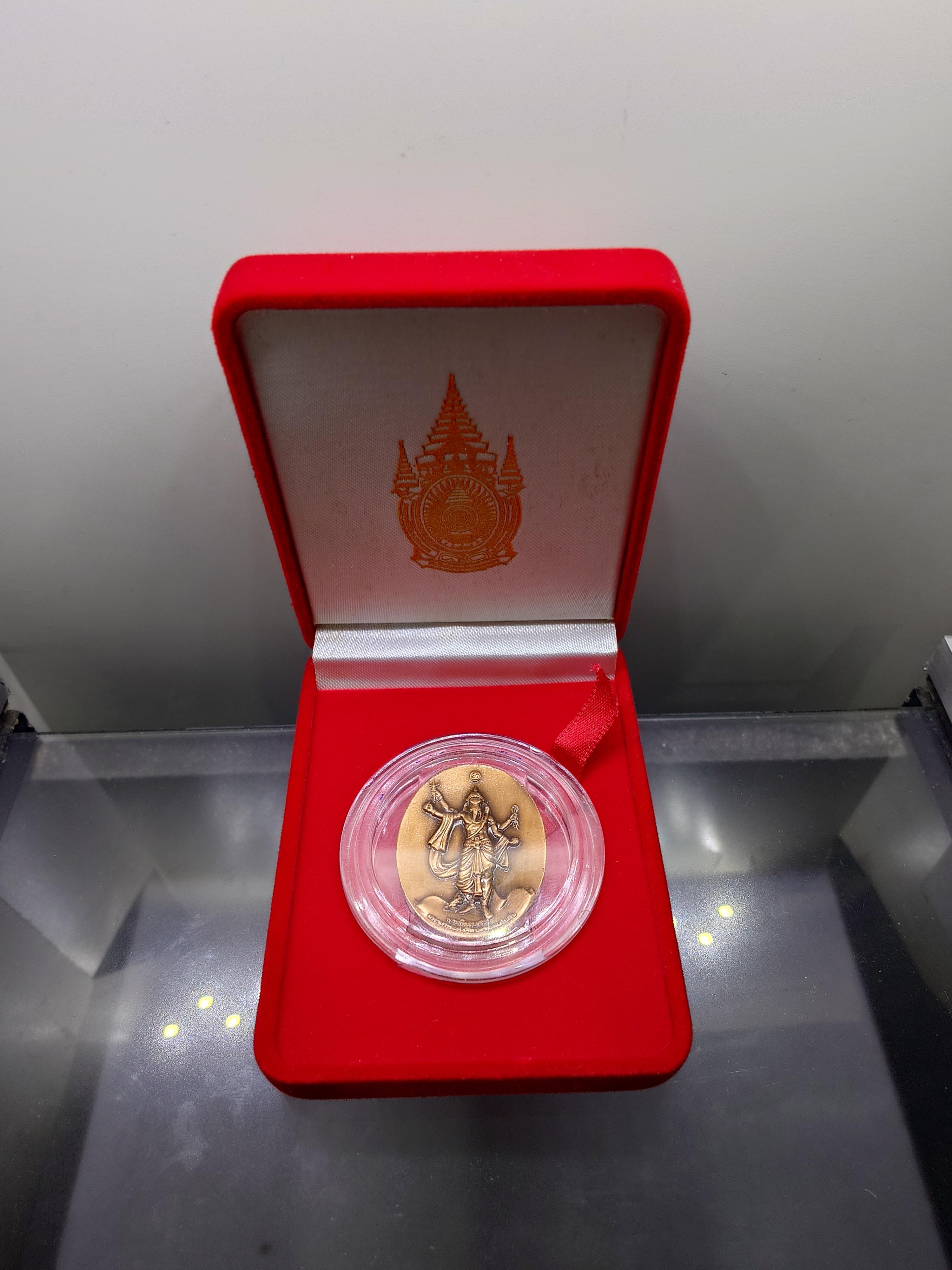 พระพิฆเนศวร ชุดกรรมการ เลข 9999 ปางมหาเทพ เวิร์คพอยท์ รุ่นเฉลิมพระเกียรติ 80พรรษา ในหลวง รัชกาลที่9 ปี2550 อุปกรณ์ครบ รับประกันแท้