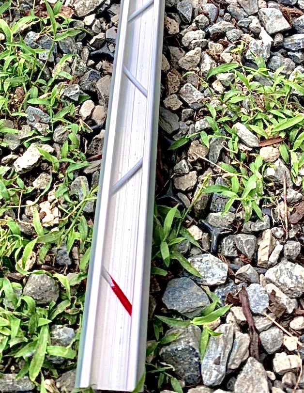 รางวายล็อค 2 เมตร พร้อมสปริง 1 เส้น (ขายขั้นต่ำ 12 ชุด)