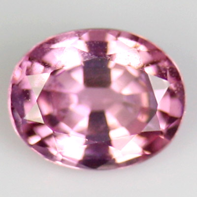 **ขายแล้ว** สปิเนลสีชมพู (Spinel) 0.78 กะรัต สีหวาน รูปร่างดี