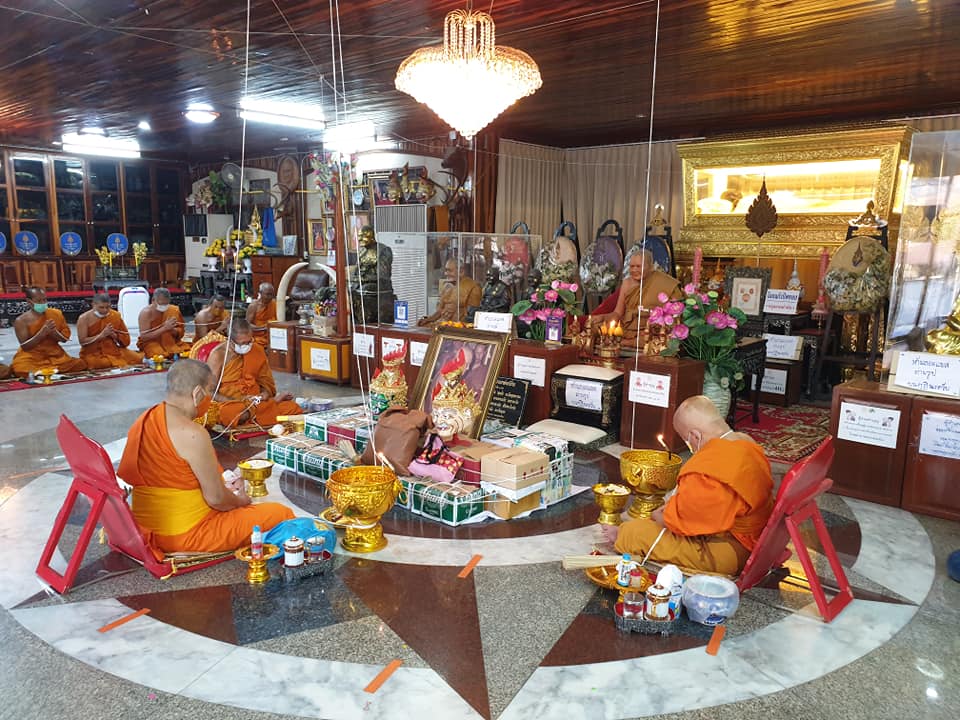 เหรียญหลวงพ่อเปิ่น พิธีพุทธาภิเษก วันที่ 23 กุมภาพันธ์ 2564 (พร้อมกล่อง)