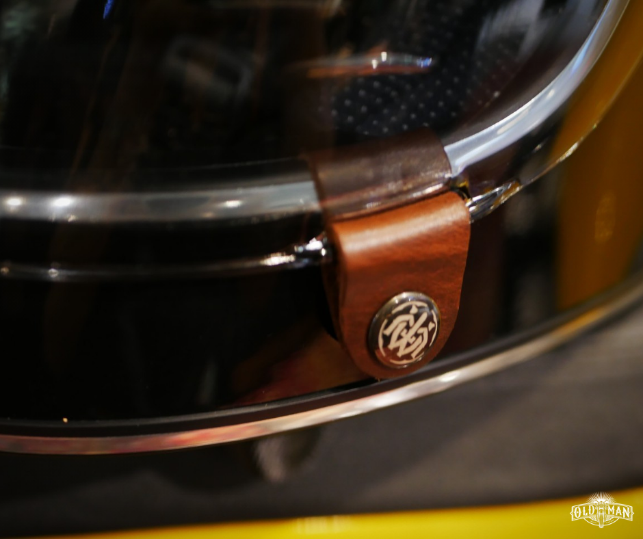 หมวกกันน็อคเต็มใบ Moto twist AP สีดำเงา (สอบถามก่อนสั่งซื้อ)