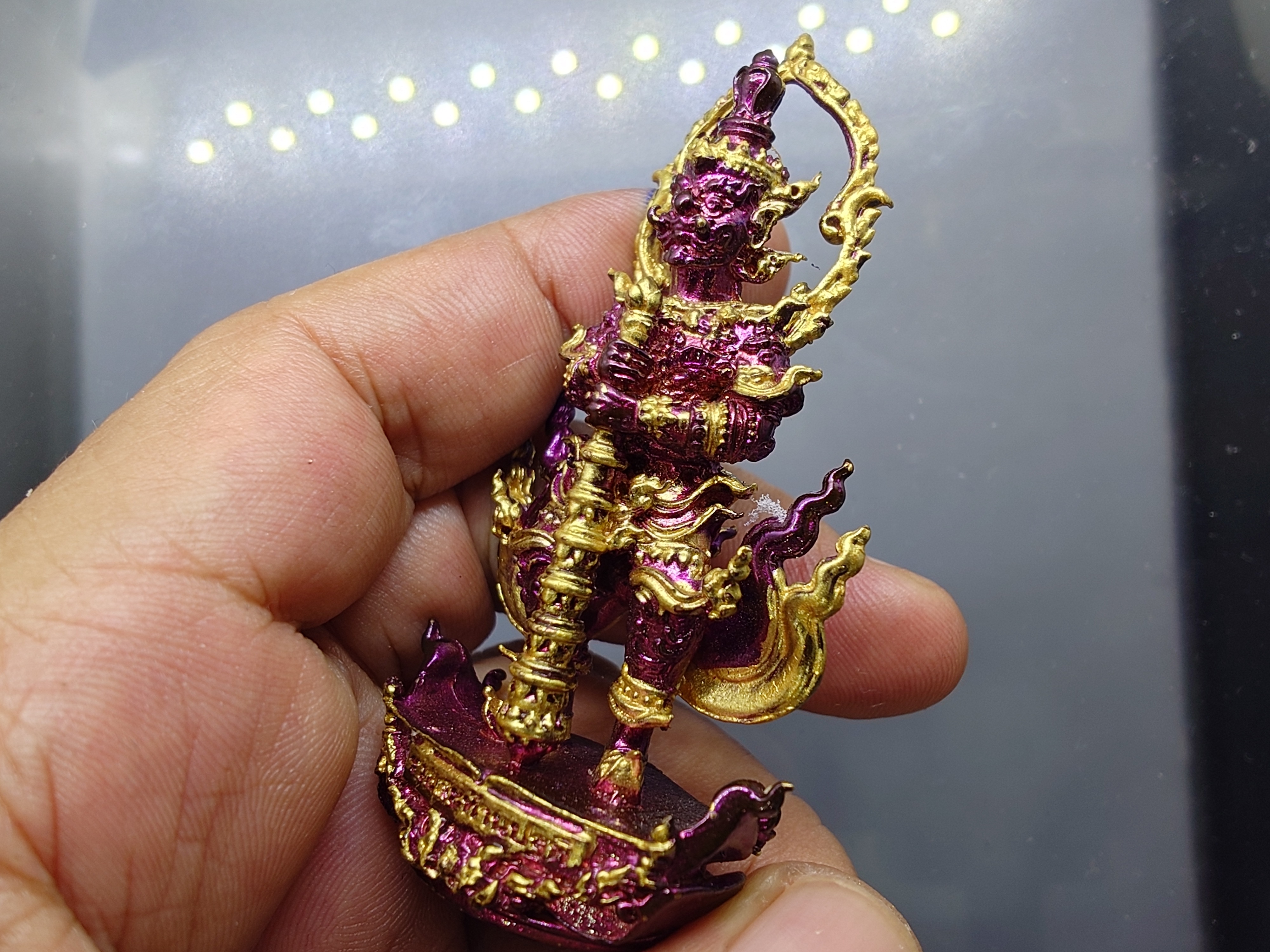 ท้าวเวสสุวรรณ รุ่นรวยสะท้านปฐพี ขนาดสูง 7.5 ซ.ม.หลวงปู่มหาศิลา สิริจันโท ร่วมพุทธาภิเษก (ซีลเดิม ลุ้นเนื้อ) วัดโพธิ์ศรีสะอาด จัดสร้าง ปี2568