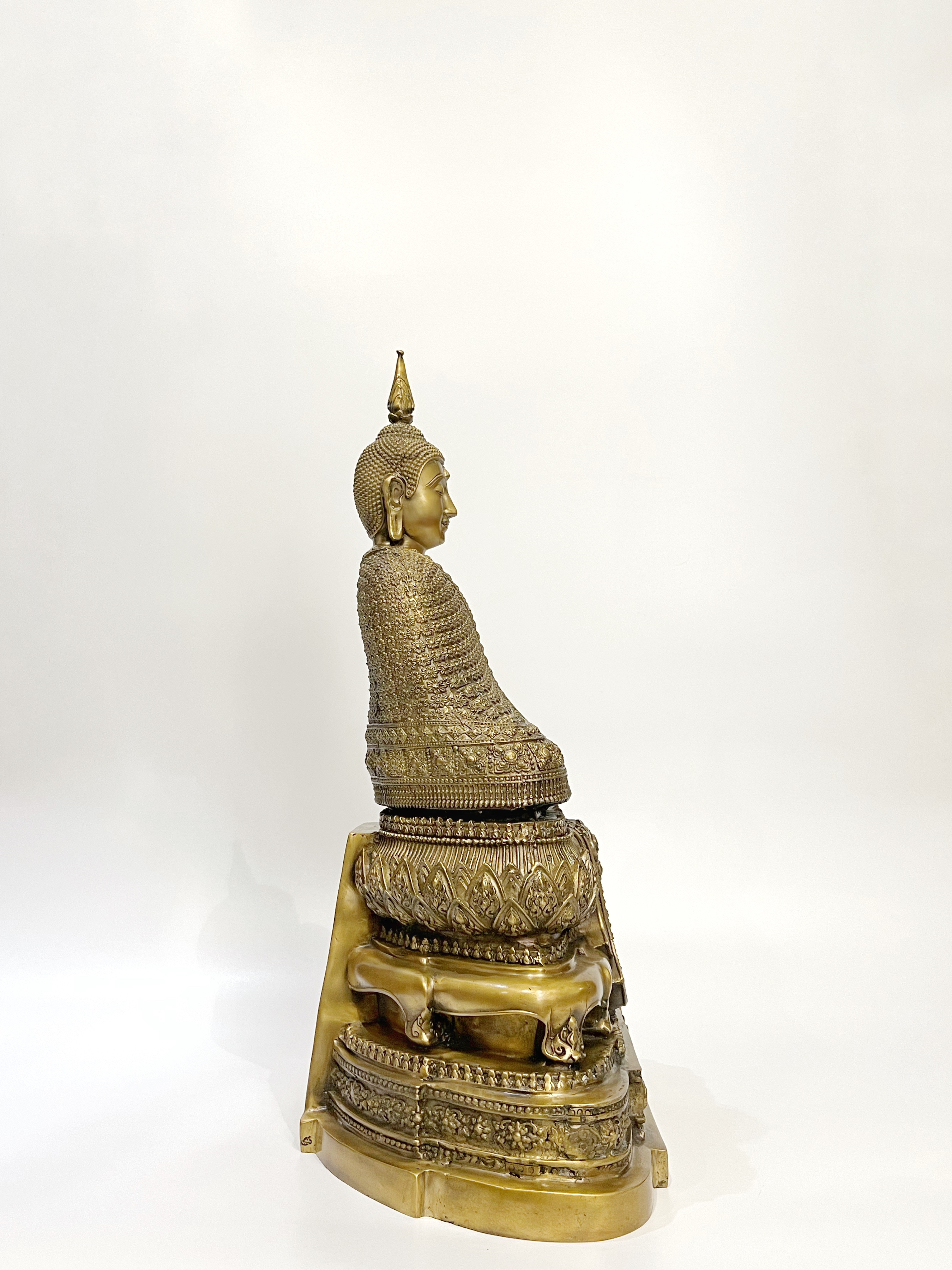 รูปหล่อ พระแก้วมรกต ทรงเครื่อง 3 ฤดู หน้าตัก 9 นิ้ว
