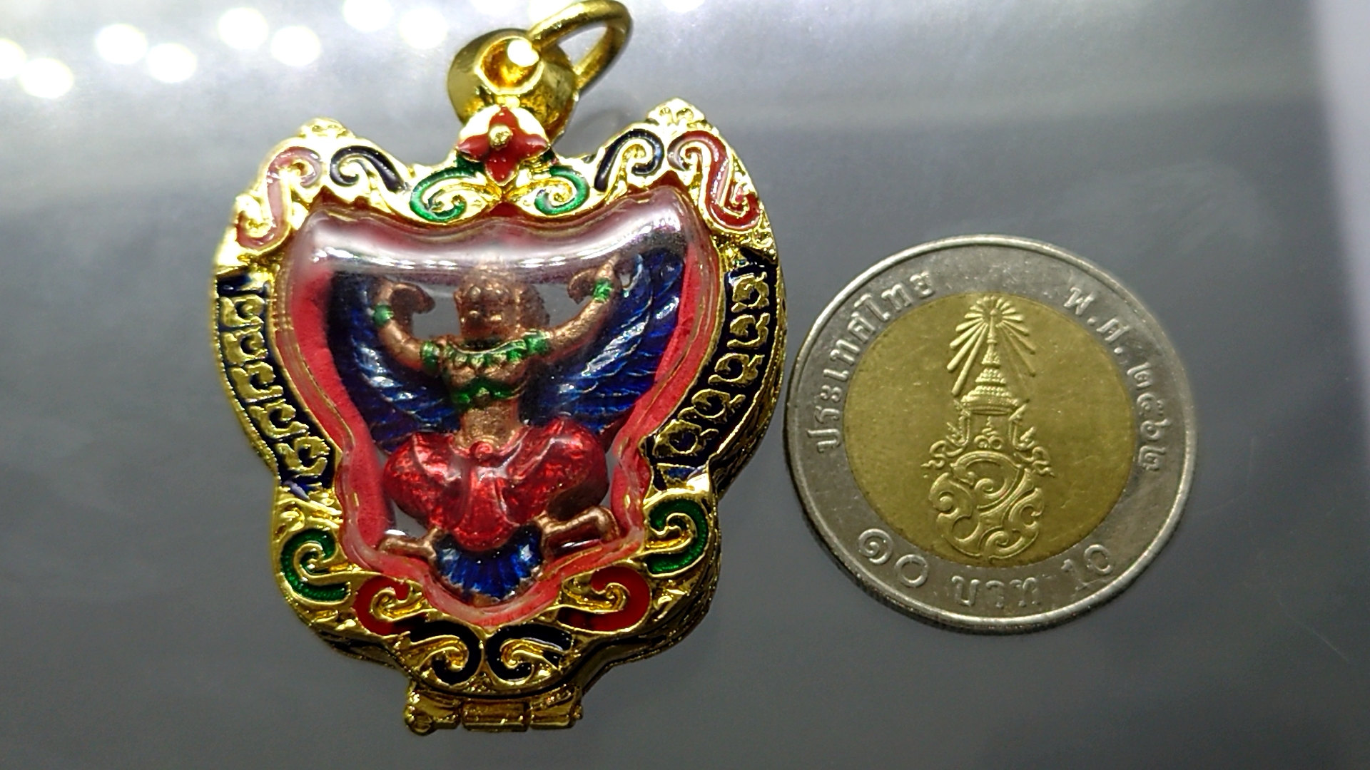 พญาครุฑมหาอำนาจ มหาบารมี ลุ้นเนื้อ (พร้อมกรอบ) หลวงพ่อพัฒน์ วัดห้วยด้วน ปี2563 รับประกันแท้ออกวัด