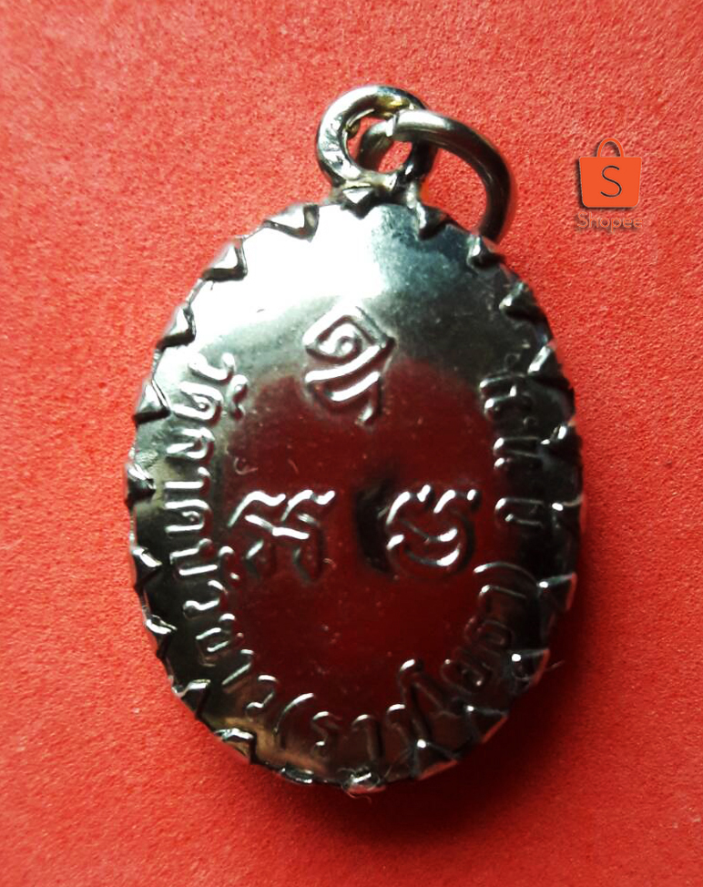 ล็อกเก็ต หลวงพ่อทอง รุ่นสร้างโบส์ถ สร้างปี 44/46 วัดราชโยธา กรุงเทพ