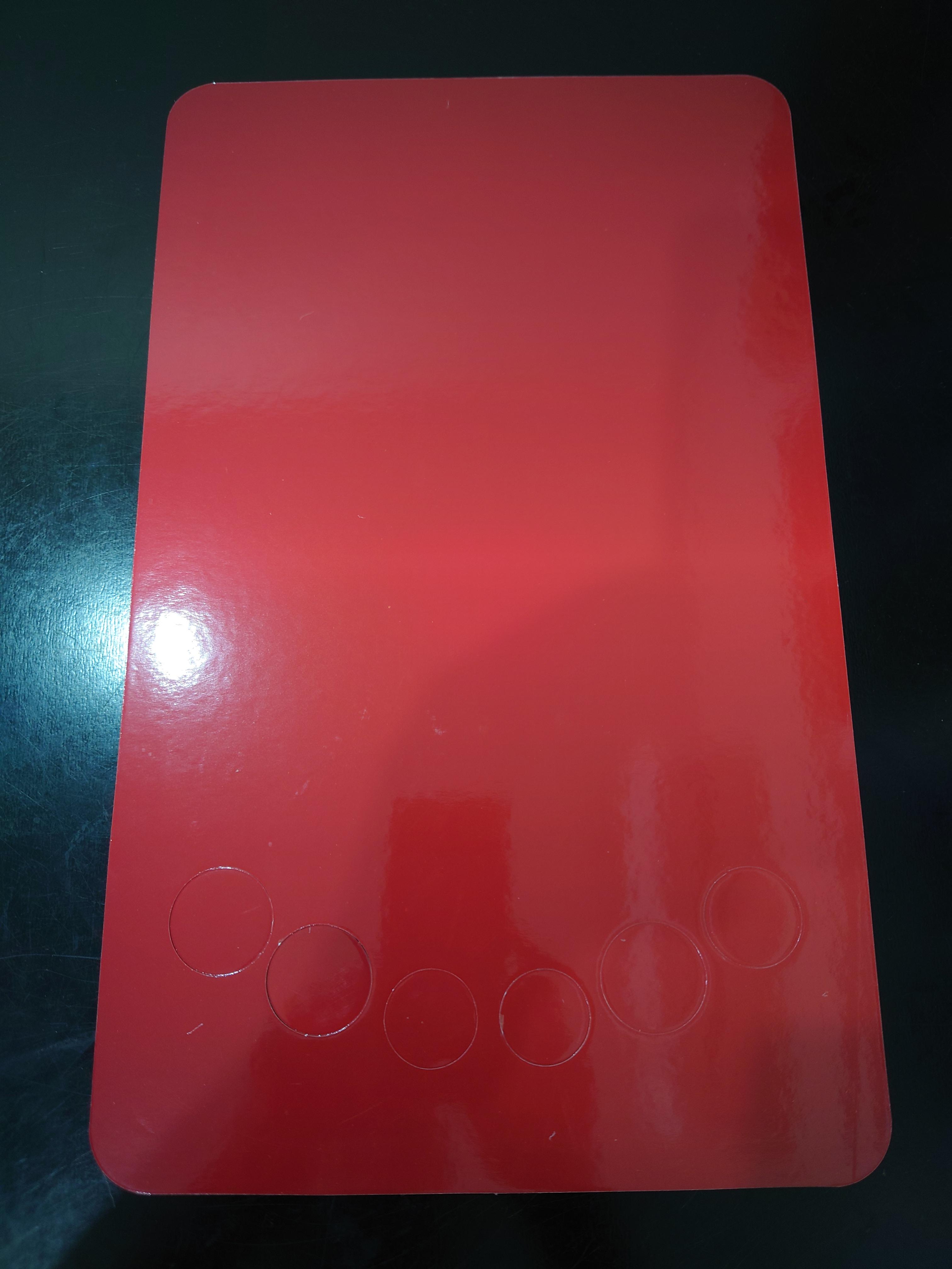 แผงใส่เหรียญกษาปณ์ ชุดหลังครุฑ 6 ช่อง สีแดง ขนาด (35x21.5 เซ็น)