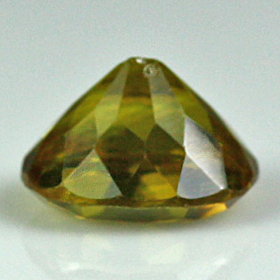 **ขายแล้ว**บาสนาไซต์ (Bastnasite) 1.54 กะรัต พลอยหายาก สีเขียวเหลือง