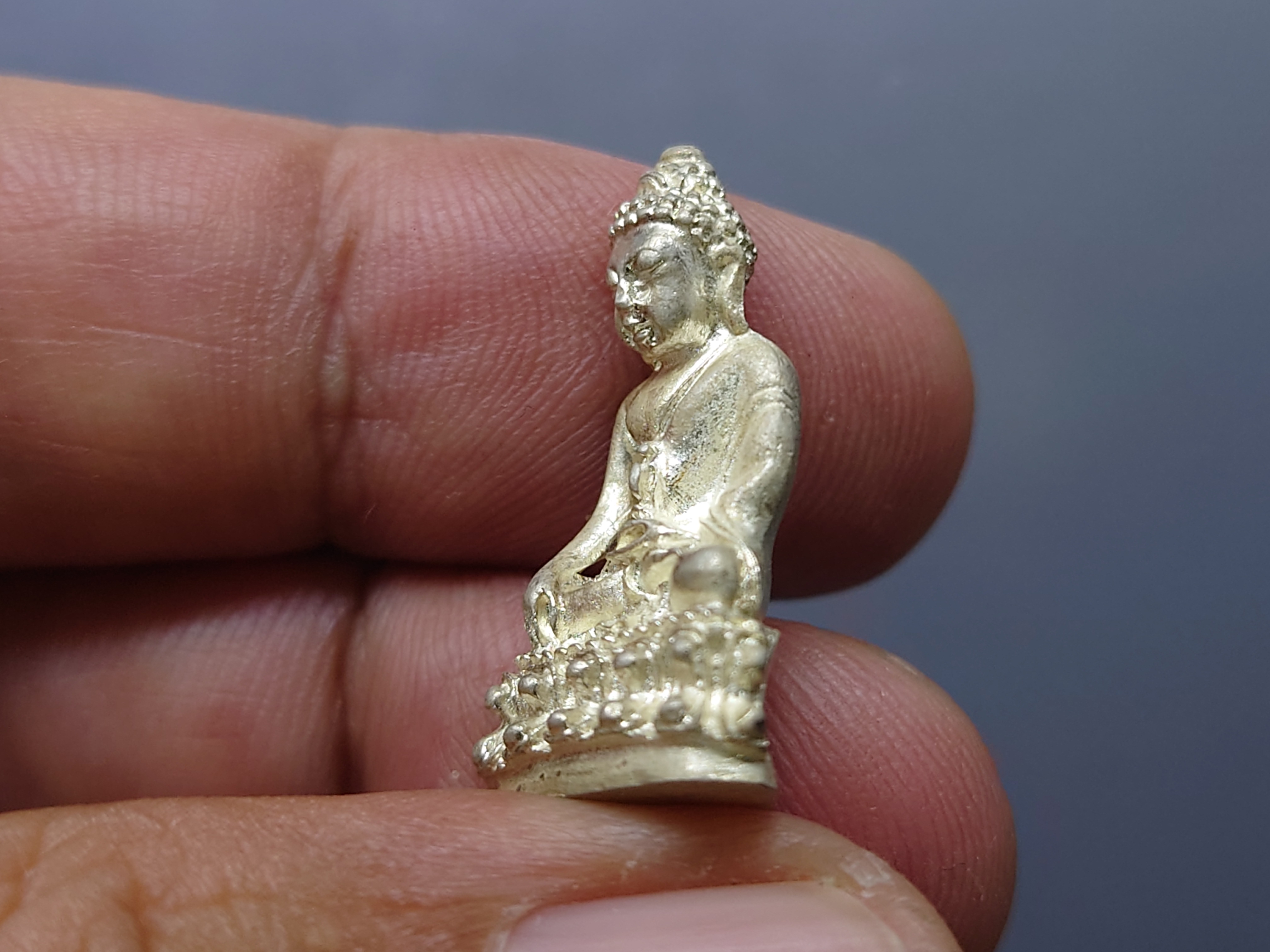 พระกริ่งพระชัยวัฒน์ ครบ 80 ปี กรมสรรพากร เนื้อเงิน สมเด็จพระญาณสังวร เสร็จเททอง วัดบวรนิเวศวิหาร พิธีปลุกเสก วัดพระแก้ว ปี2538 พร้อมกล่องเดิม