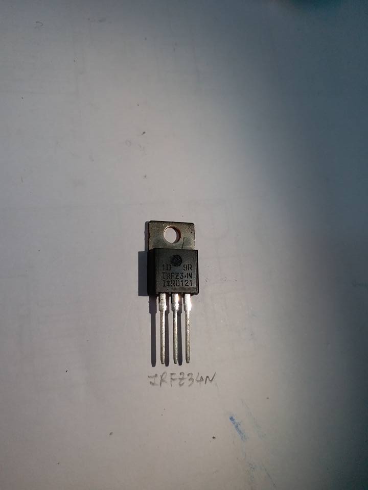 ขาย IRFZ34N มอสเฟส MOSFET ตัวถัง TO-220 IRFZ34 N ราคา ตัวล่ะ . . . . . หน่วย บาท