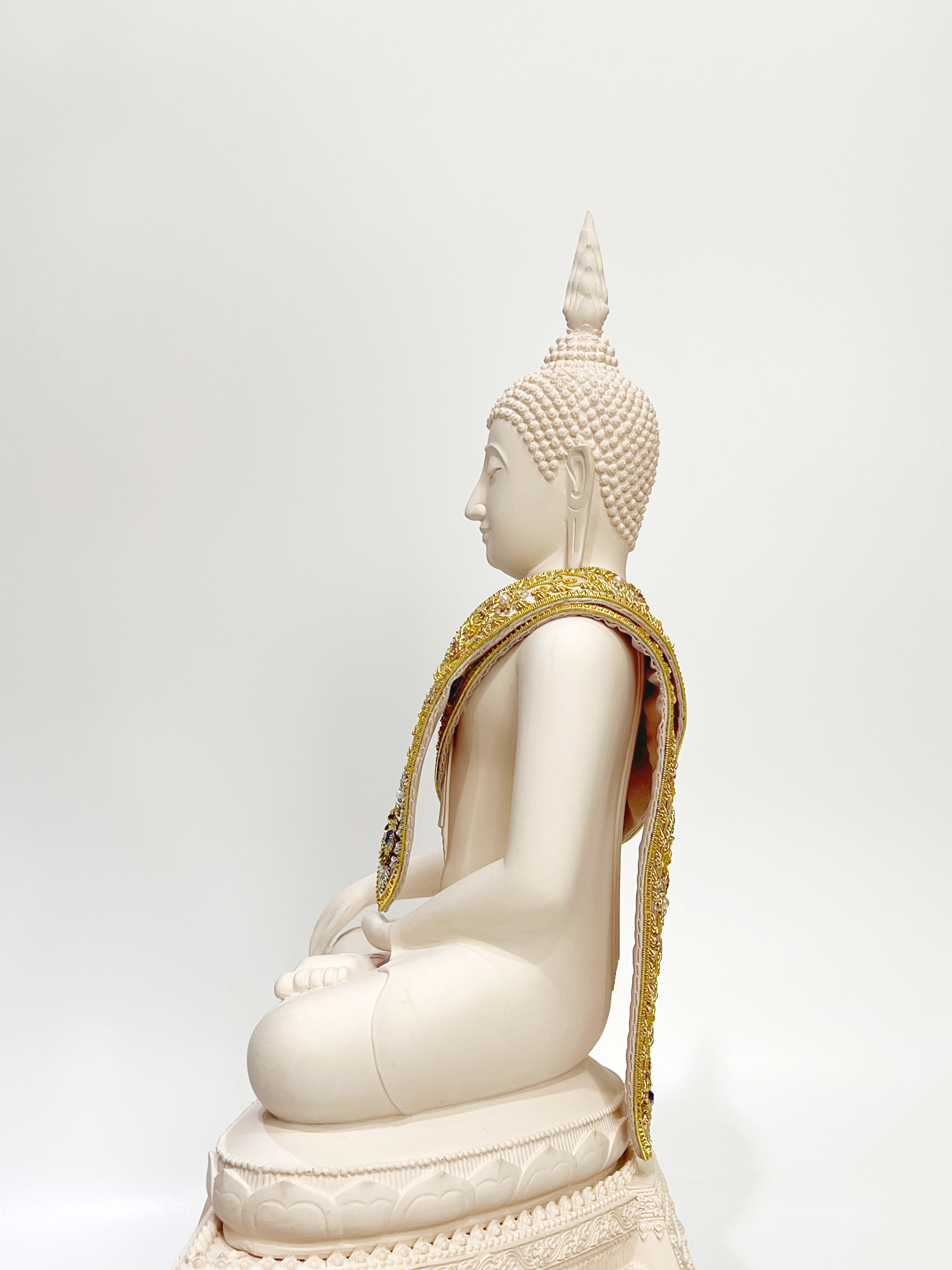 สังฆาฏิปักดิ้นทอง สำหรับพระพุทธรูป ขนาดหน้าตัก 9 นิ้ว