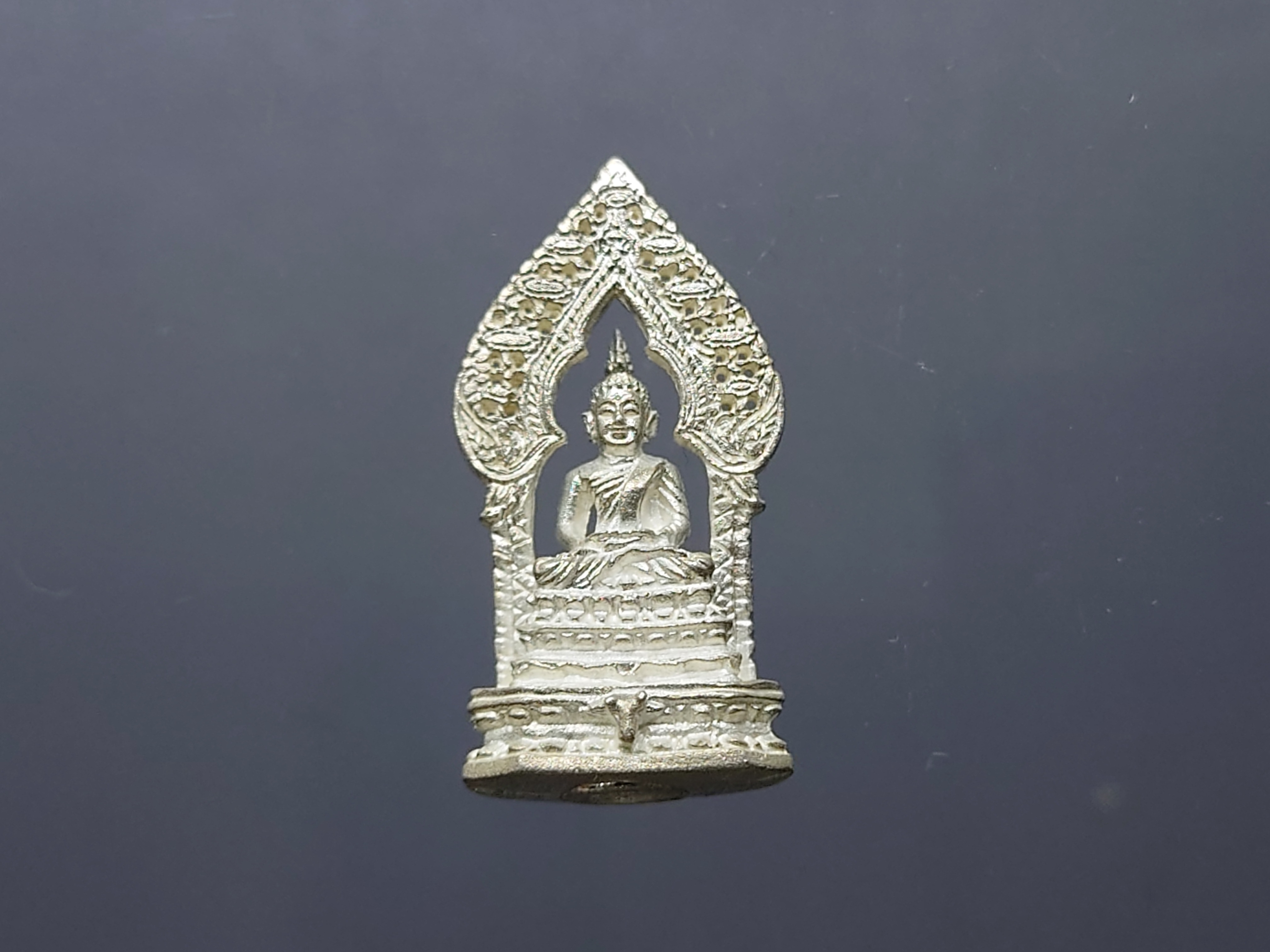 พระกริ่งนิรันตราย ฉลองชนมายุ 90 ปี สมเด็จพระมหาวีรวงศ์ (อุฑาฒิโมมหาเถร) เนื้อเงิน วัดราชประดิษฐสถิตมหาสีมาราม ปี2537 พร้อมตลับเดิม