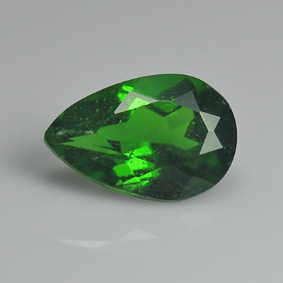**ขายแล้ว**โครมไดออปไซด์ (Chrome Diopside) 0.47 กะรัต สีเขียว เม็ดเล็ก น่ารัก