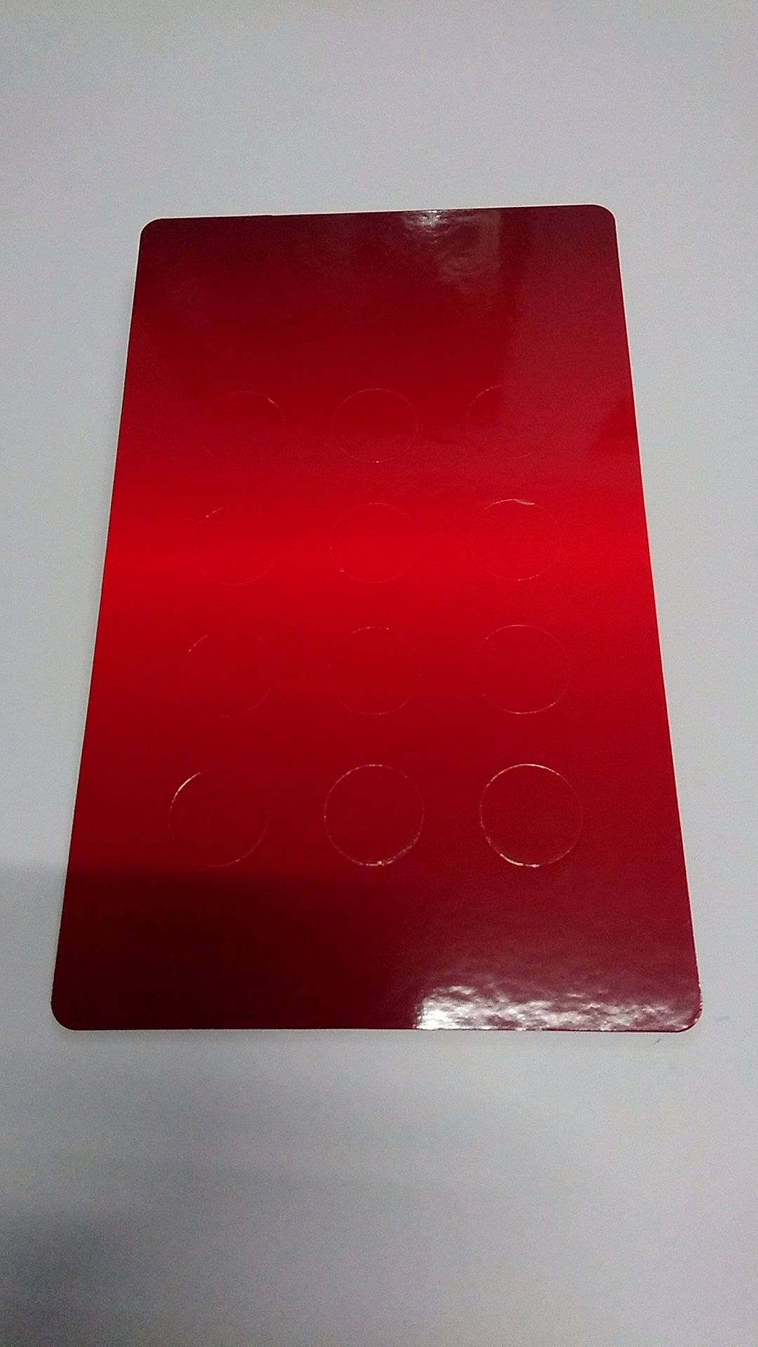 แผงใส่เหรียญชนิดราคา 50 บาท ครบชุดนิเกิล 12 ช่อง สีแดง