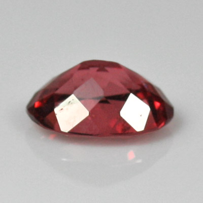 **ขายแล้ว**สปิเนลสีชมพู (Spinel) 0.55 กะรัต สีชมพูอมส้ม สีพัดพารัดชา