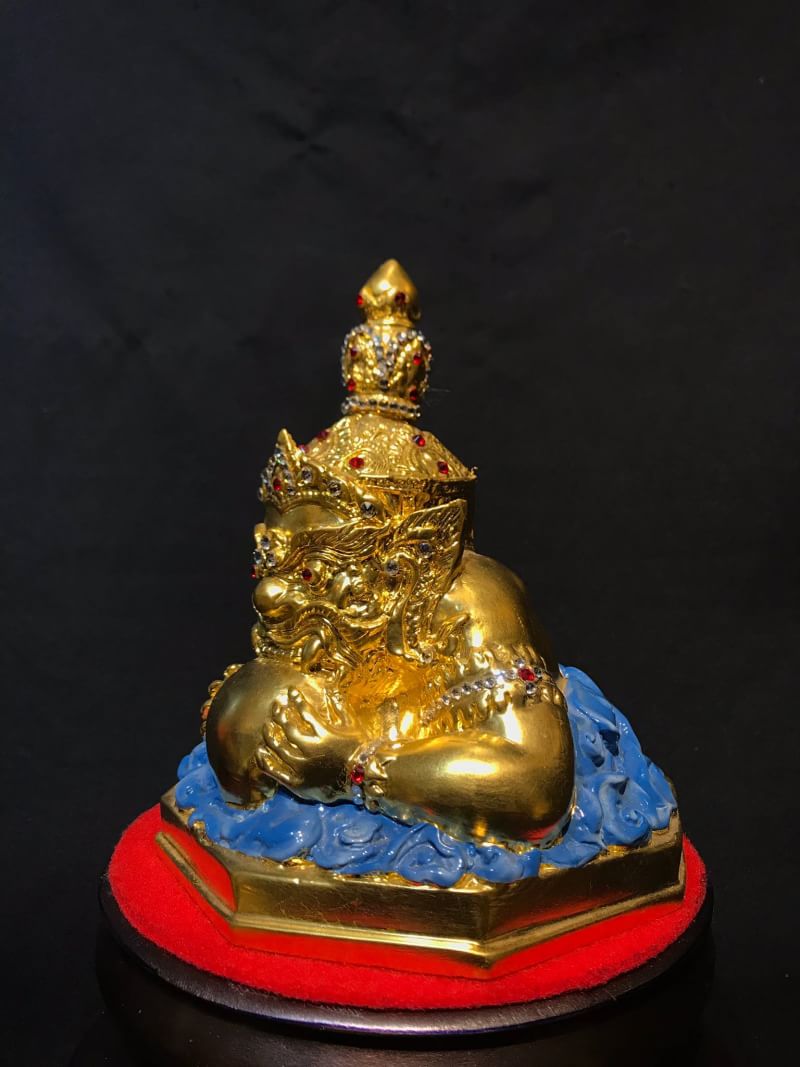 รูปหล่อ พระราหูอมจันทร์ วัดท่าไม้ จ.สมุทรสาคร