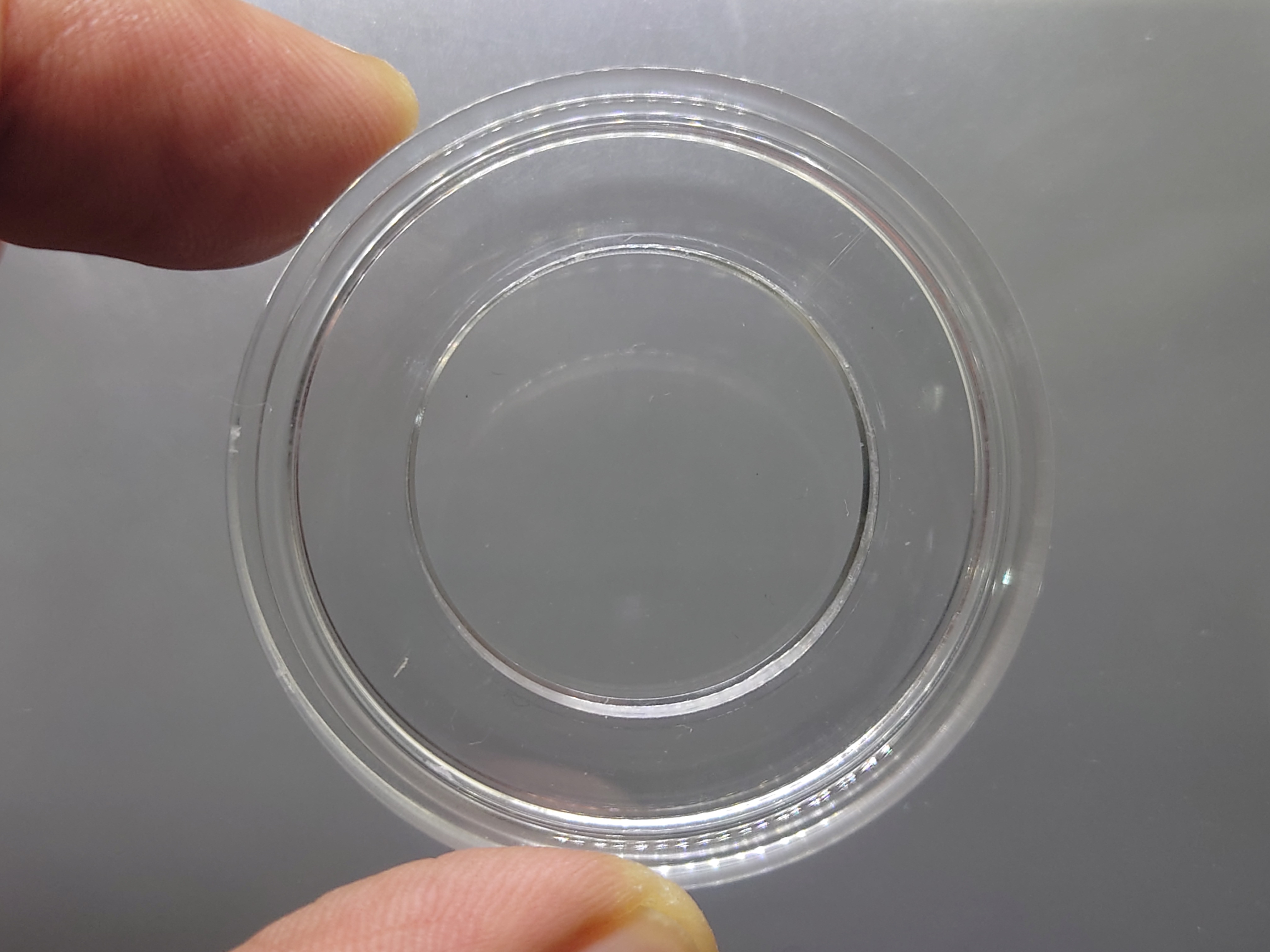 ตลับใส่เหรียญ เนื้ออะคริลิค ใส้ใส ขนาด วงใน 26 มิล วงนอก 45 มิล