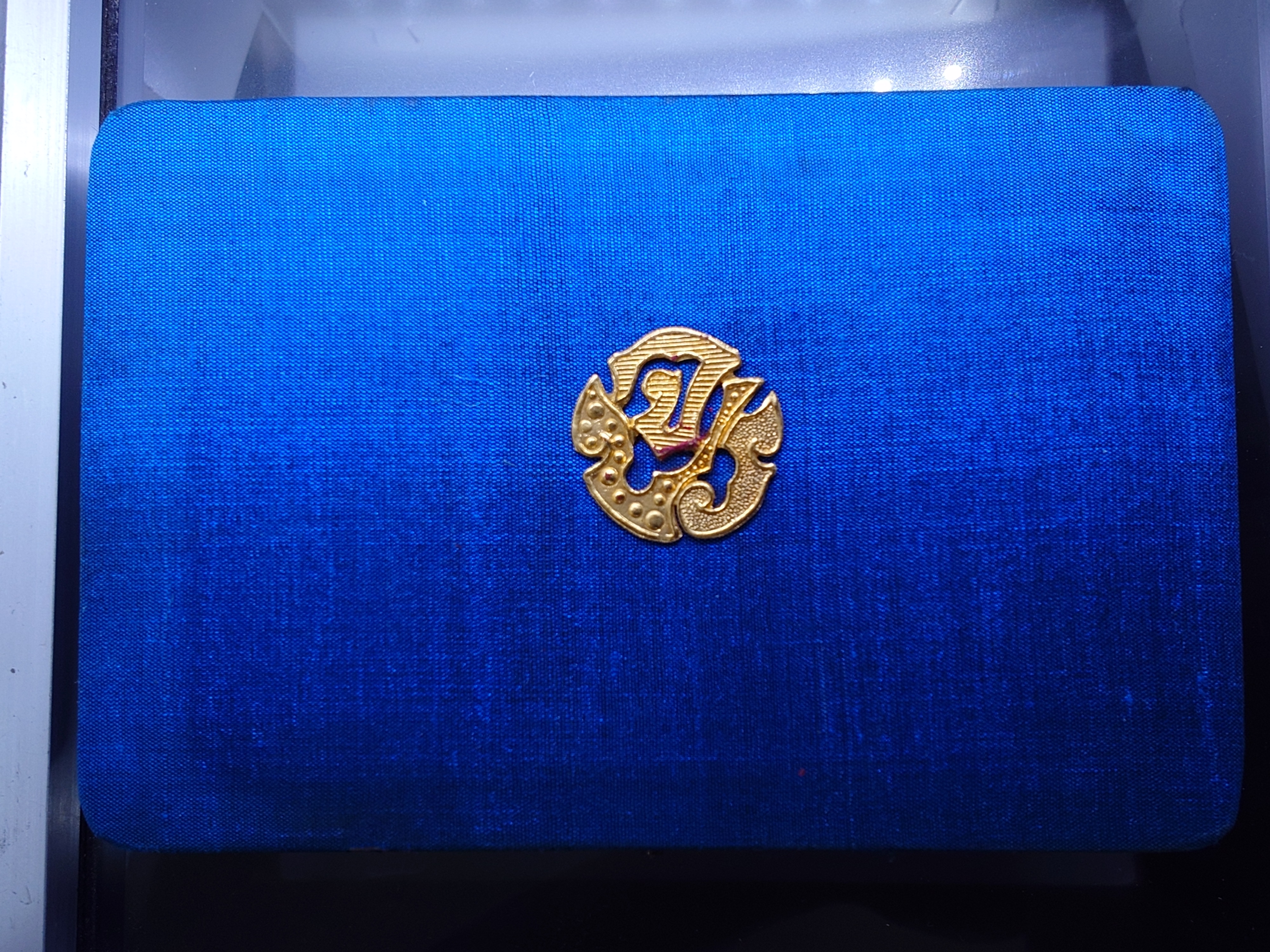 เหรียญที่ระลึก งานฉลองวันเถลิงถวัลราชสมบัติ ครบรอบ 100 ปี รัชกาลที่5 (หลวงปู่ทิม หลวงปู่โต๊ะ ร่วมอฐิษฐานจิต) เนื้อทองแดง ขนาด 7 เซน พ.ศ.2511 พร้อมกล่องเดิม นิยม หายาก