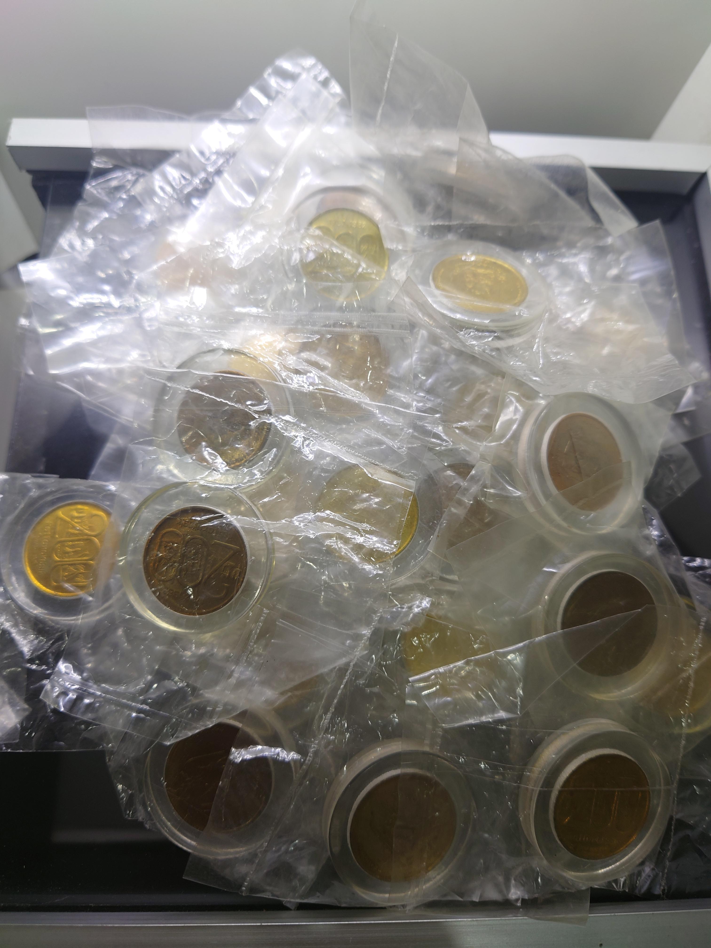 เหรียญที่ระลึกสมโภชกรุง 200 ปี เนื้อทองเหลือง ขนาด 2.3 เซ็น ปี2525 ตลับเดิม ซองเดิมๆ