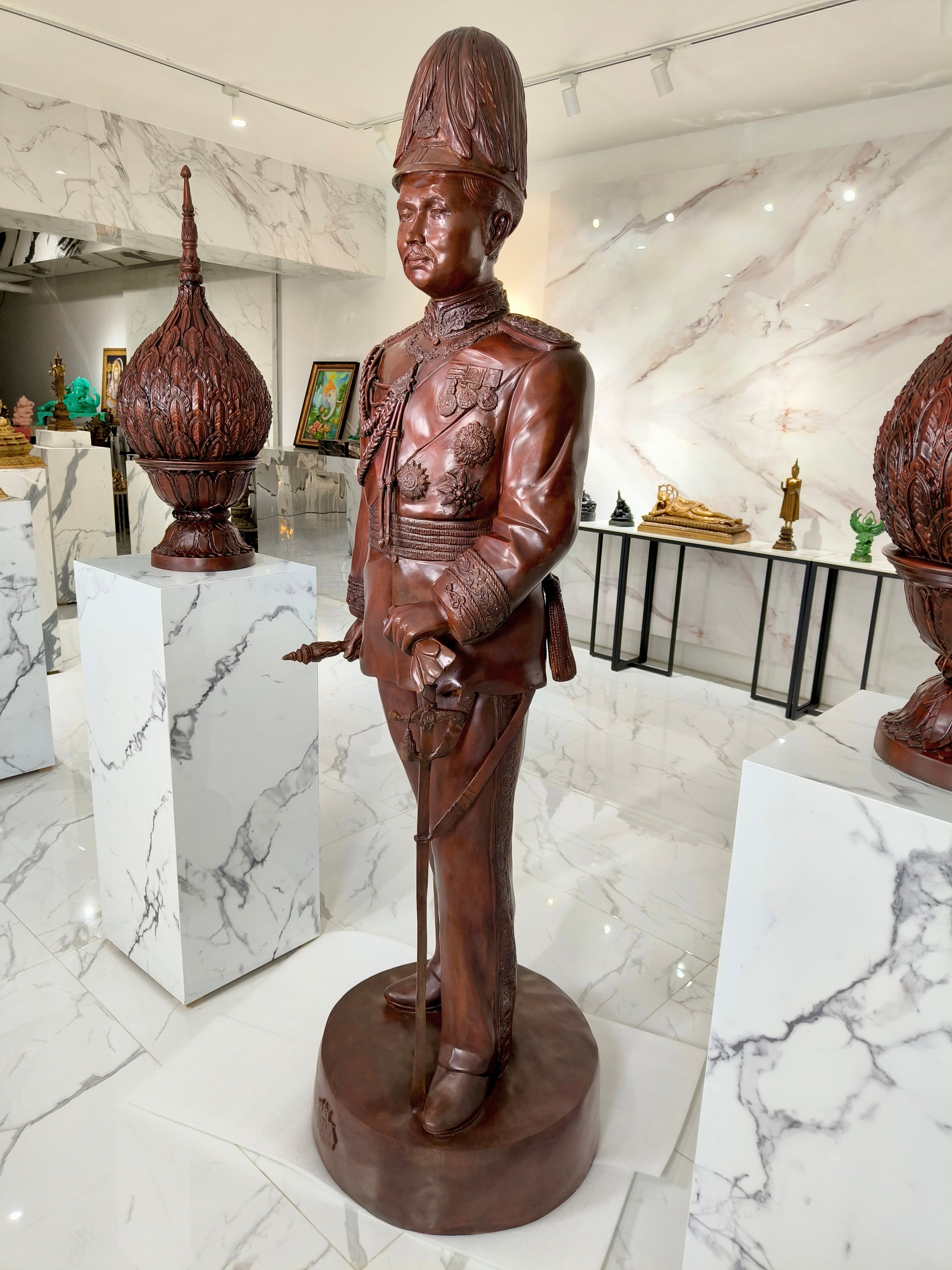 รูปหล่อ รัชกาลที่ 5 ร.5 สูง 2 เมตร พระปิยมหาราช พระบาทสมเด็จพระจุลจอมเกล้าเจ้าอยู่หัว