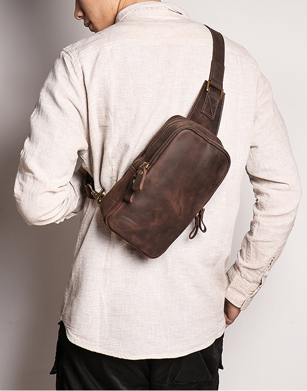 กระเป๋าคาดอกผู้ชาย หนังแท้ CODE:B062