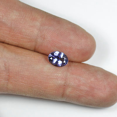 **ขายแล้ว**แทนซาไนท์ (Tanzanite) 1.22 กะรัต รูปร่างดี ไฟดี สีกำลังดี