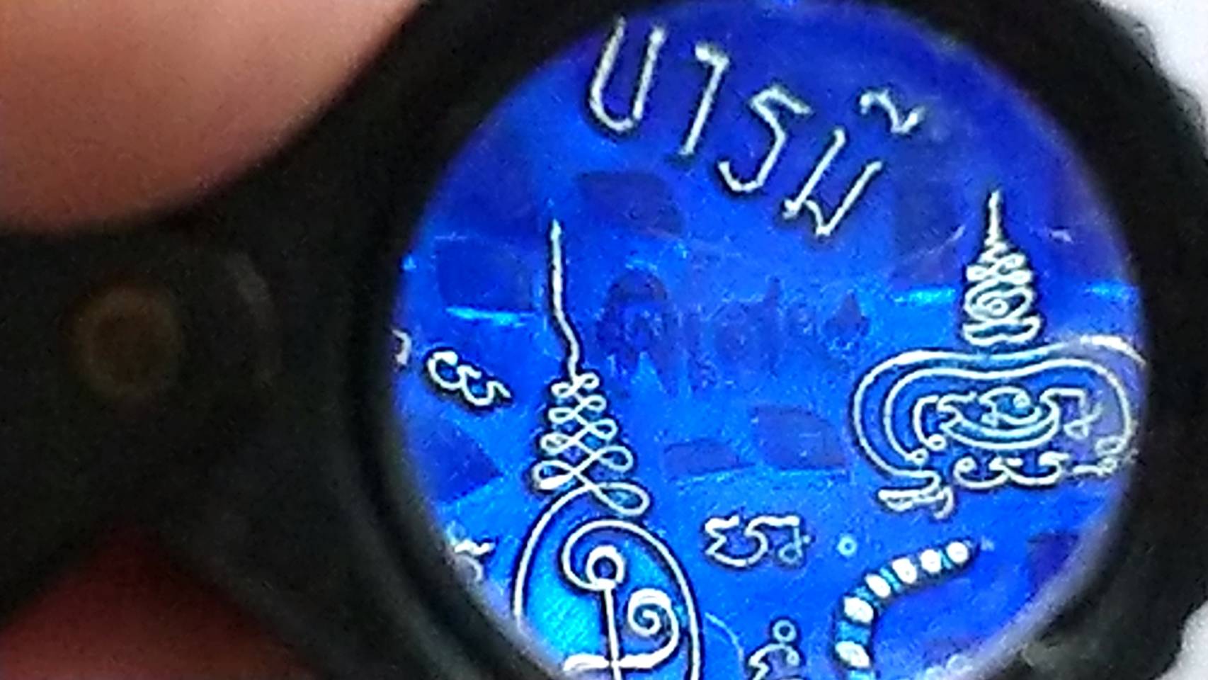 เหรียญเสือคาบดาบ รุ่น2 เนื้ออัลปาก้า ตอกพิเศษ(แจกยกลัง) ลงยาธงชาติ หลังยาน้ำเงิน ขอบน้ำเงินซุ้มแดง หลวงพ่อพัฒน์ วัดห้วยด้วน โคท 150