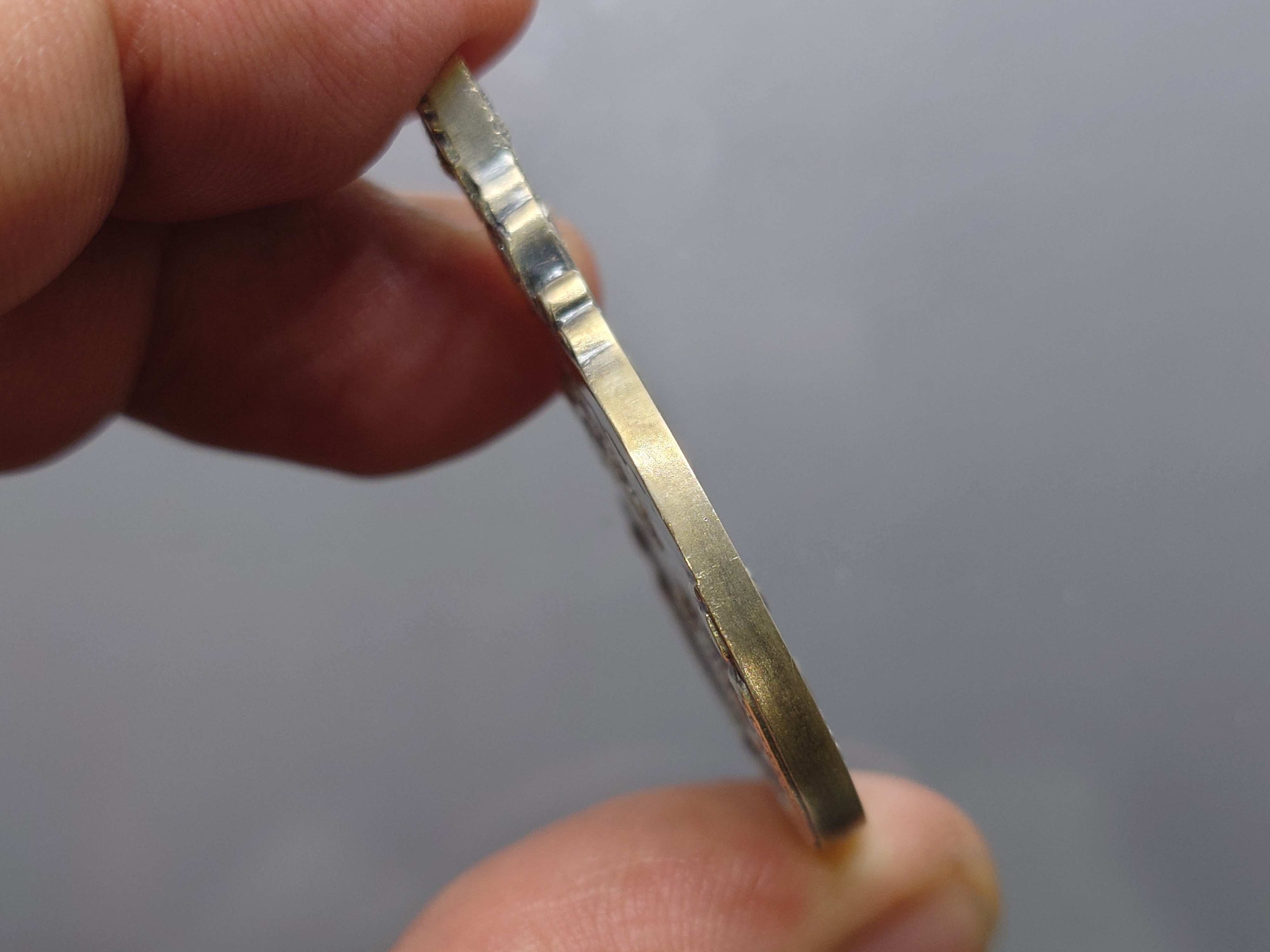 พระมหาชนก เนื้อเงิน พิมพ์ใหญ่ บล็อค ป ขาด นิยม ปี2539 พร้อมหนังสือ