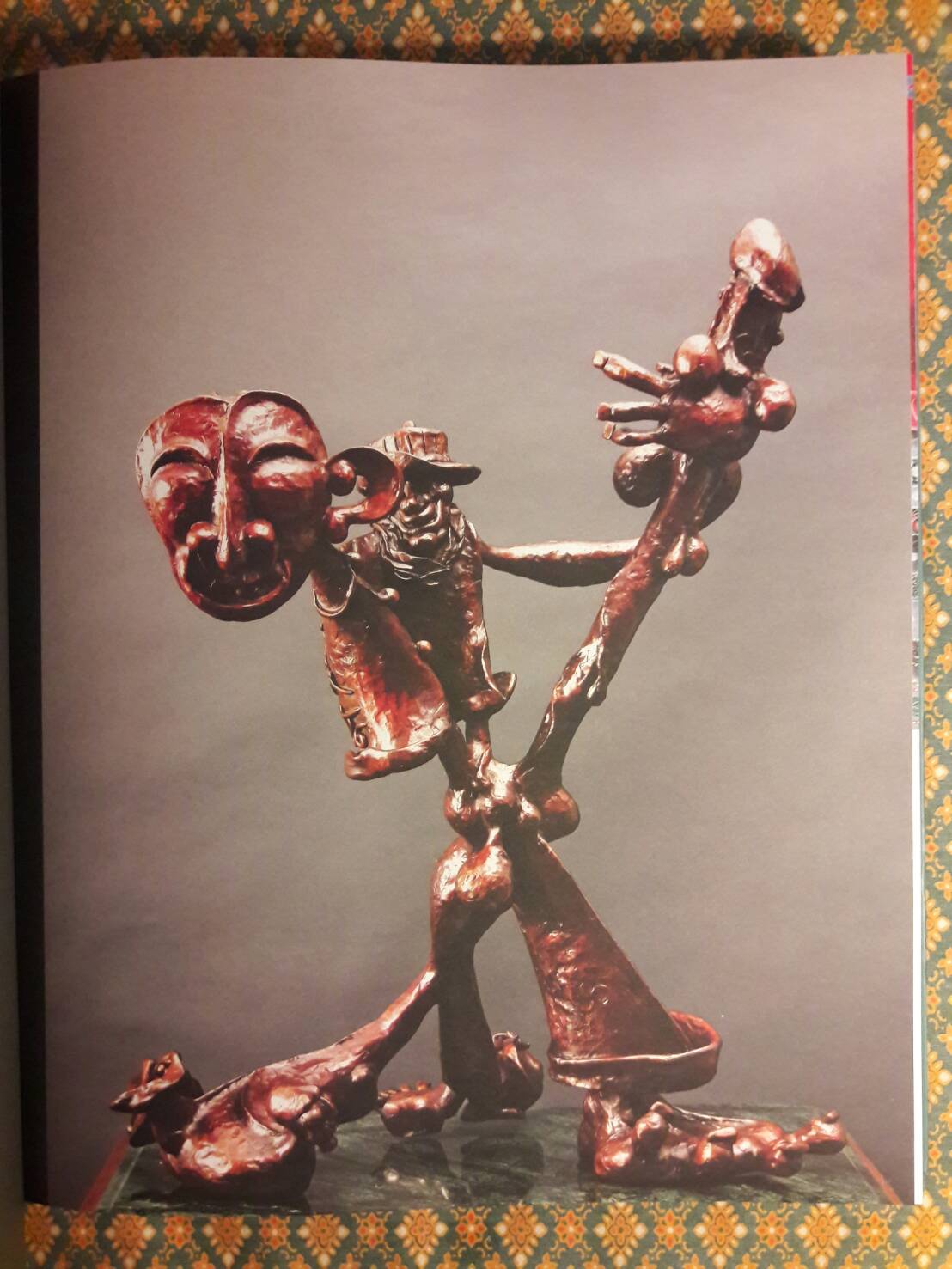 ออมศิลป์ Art Collection of Dr. Wudhipong Kittitanasuan ฉบับสองภาษาไทย-อังกฤษ