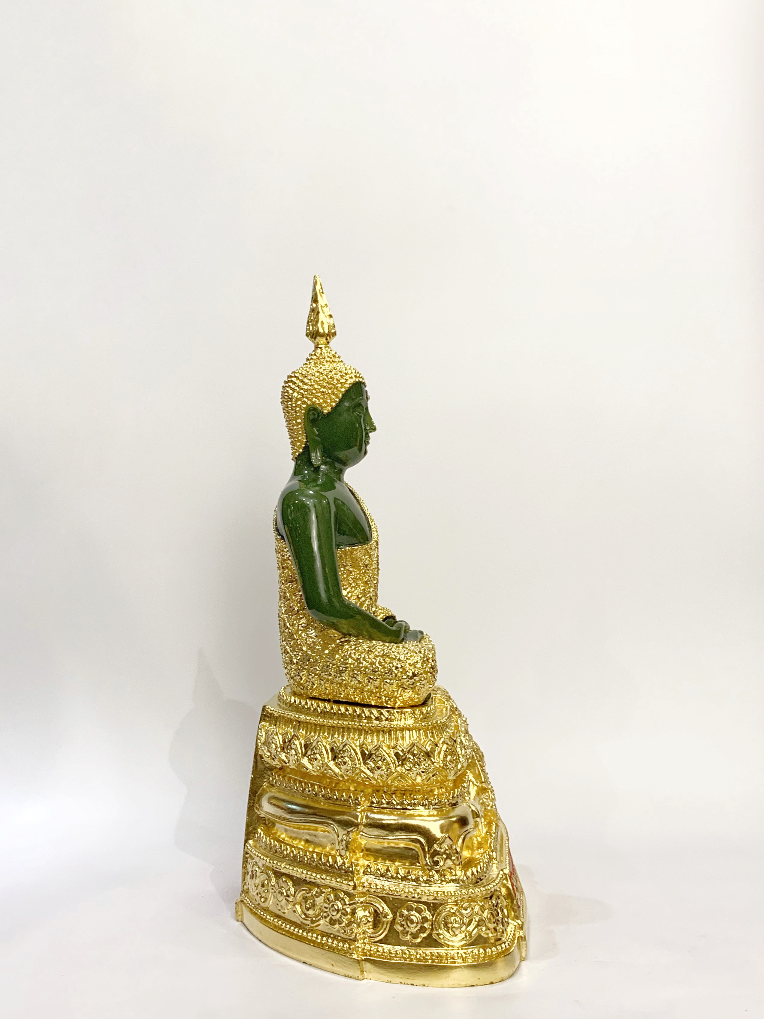 พระพุทธรูป พระแก้วมรกต ทรงเครื่องฤดูฝน หน้าตัก 9 นิ้ว วัดพระศรีรัตนศาสดาราม ปี พ.ศ.2542