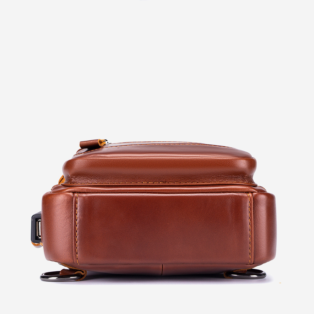 กระเป๋าคาดอกผู้ชาย หนังแท้100% พกพาสะดวก ใส่สมุด ใส่ iPad และของใช้ส่วนตัวได้ CODE:B077