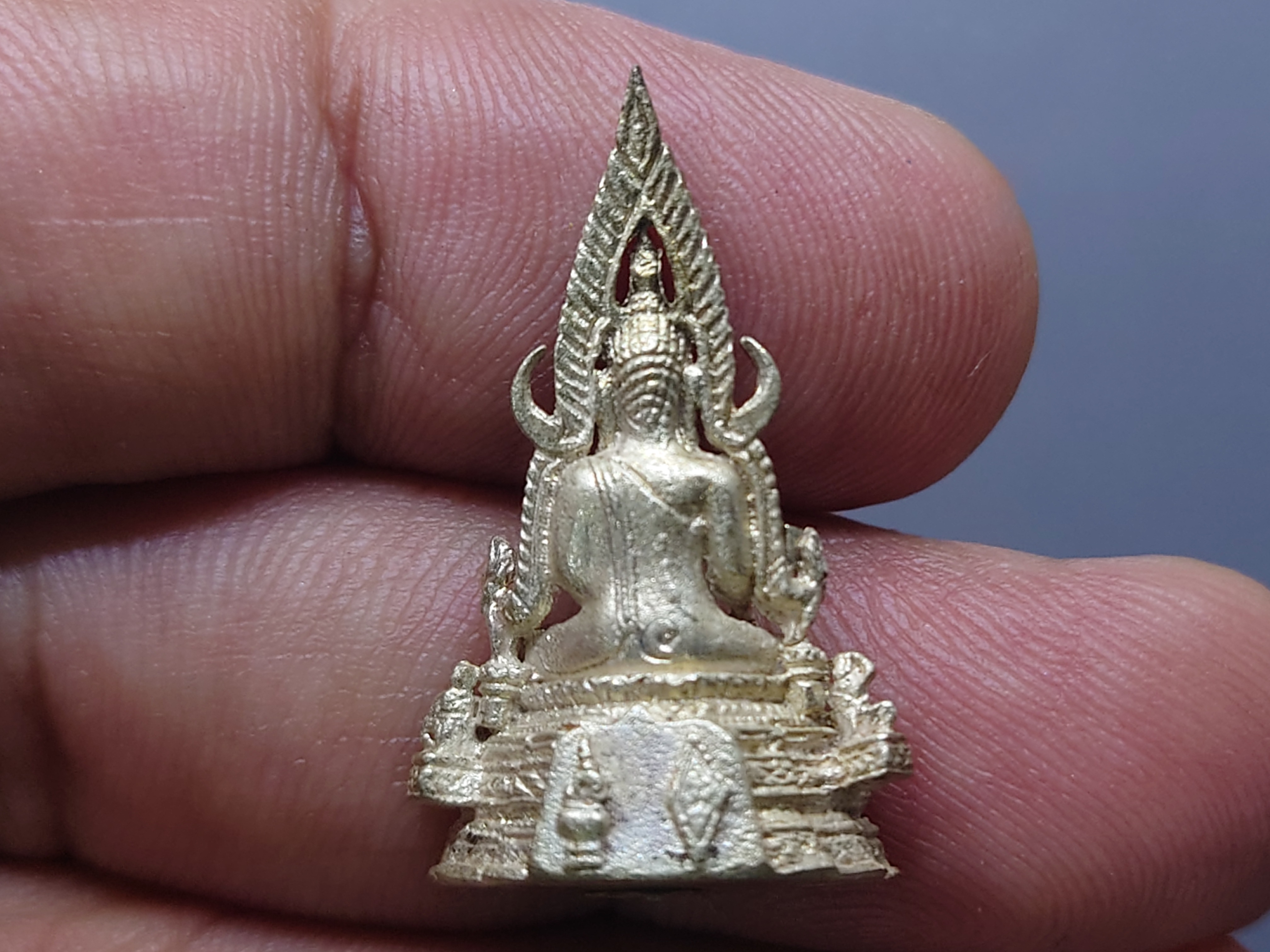 พระกริ่ง พระพุทธชินราช ภปร.รุ่นปฏิสังขรณ์ รุ่นแรก เนื้อเงิน(พิมพ์เล็ก สูง 2.7 ซ.ม.) ปี2530 ตลับเดิม