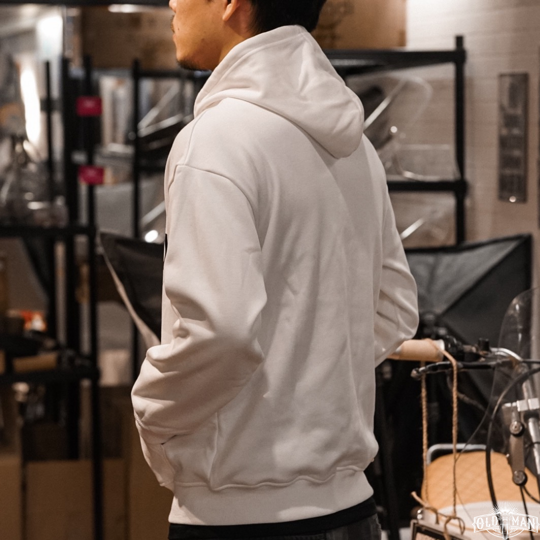 เสื้อฮู้ดแขนยาว H01 รุ่นสกรีน ขาว (สอบถามไซส์ก่อนสั่งซื้อ)