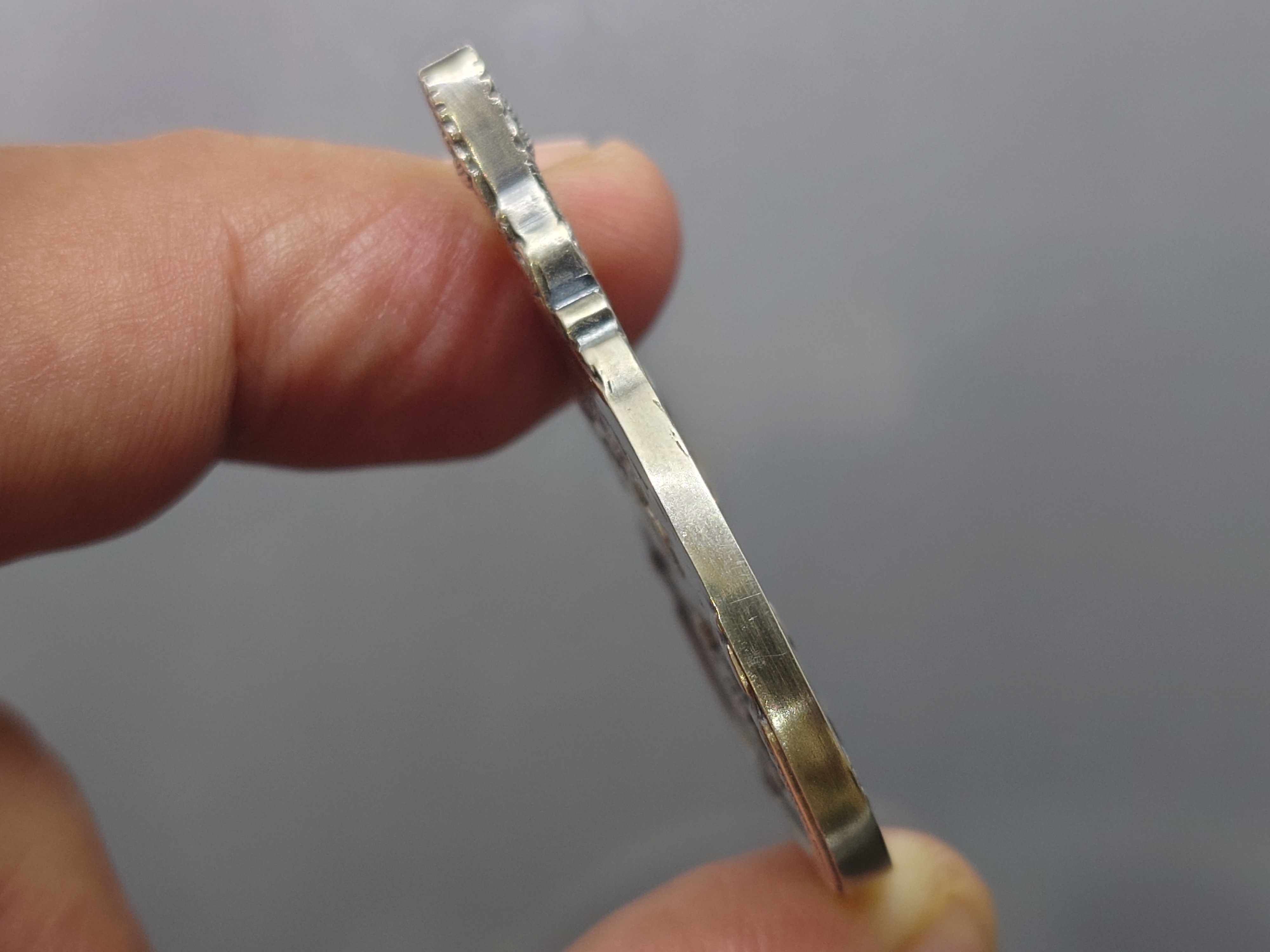 พระมหาชนก เนื้อเงิน พิมพ์ใหญ่ บล็อค ป ขาด นิยม ปี2539 อุปกรณ์ครบ หนังสือ กล่องนอก แท้ ดูง่าย