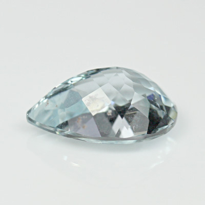 **ขายแล้ว** อความารีน (Aquamarine) 1.79 กะรัต ทรงหยดน้ำ สีฟ้าอ่อนน้ำทะเล