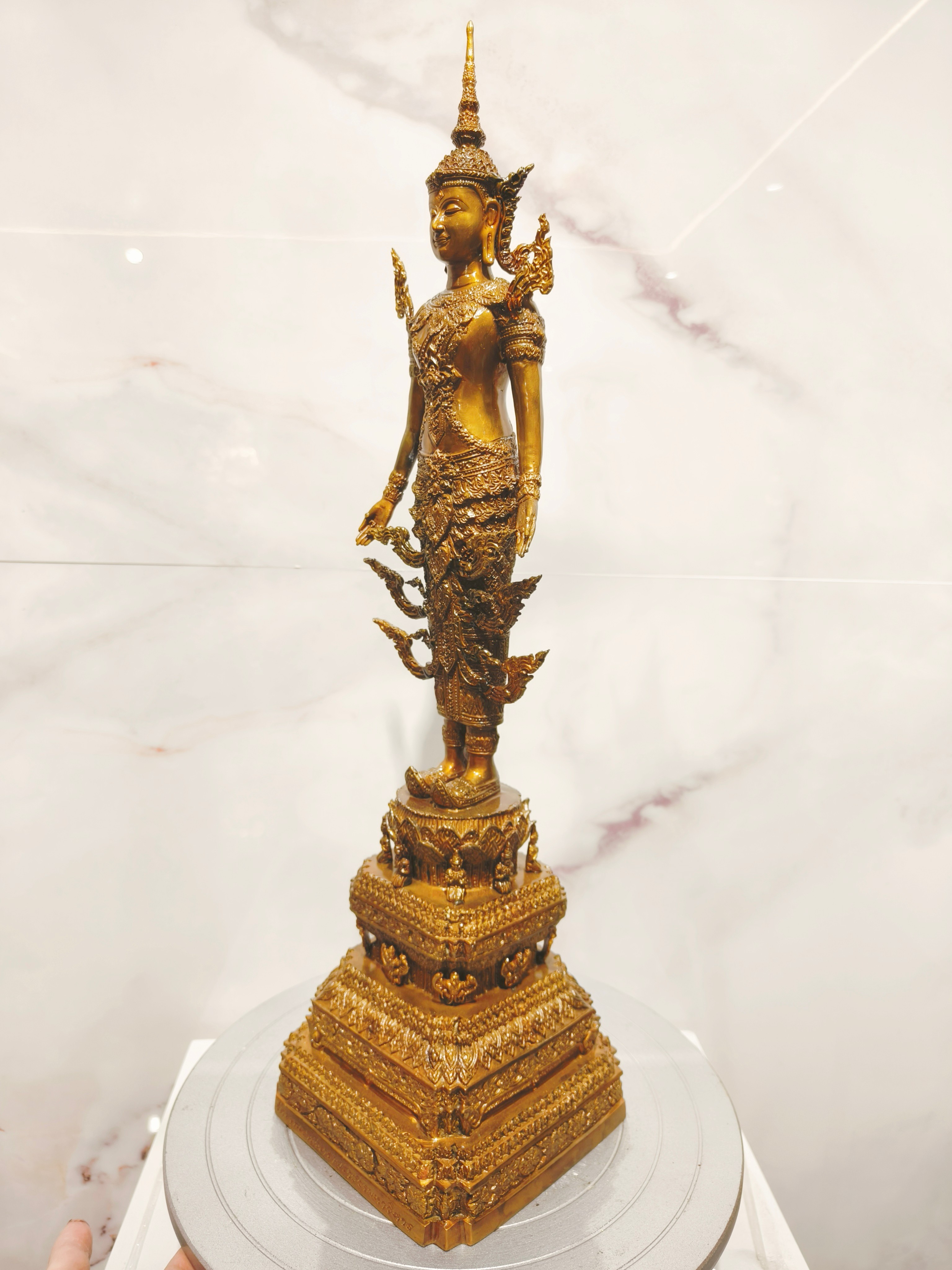 รูปหล่อพระพุทธรูปปางเปิดโลกทรงเครื่องจักพรรดิ์ หน้าตัก 5 นิ้ว วัดอรุณราชวรารามราชวรมหาวิหาร ปี พ.ศ.2539