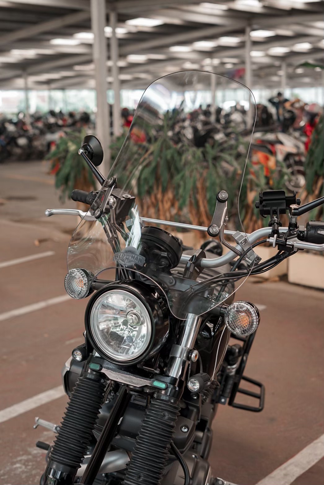 ชิวหน้า ไฟกลม ทรงสูง 47 ซม. สีใส