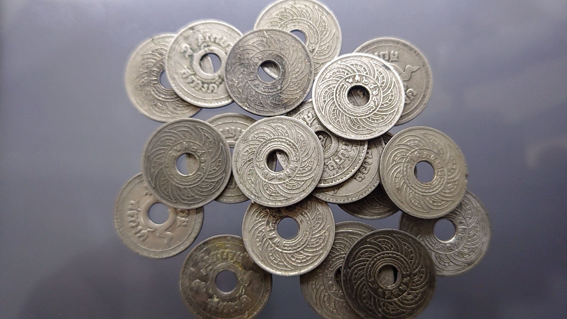 สตางค์รู 5 สตางค์ เนื้อนิเกิล พ.ศ.2469 ผ่านใช้