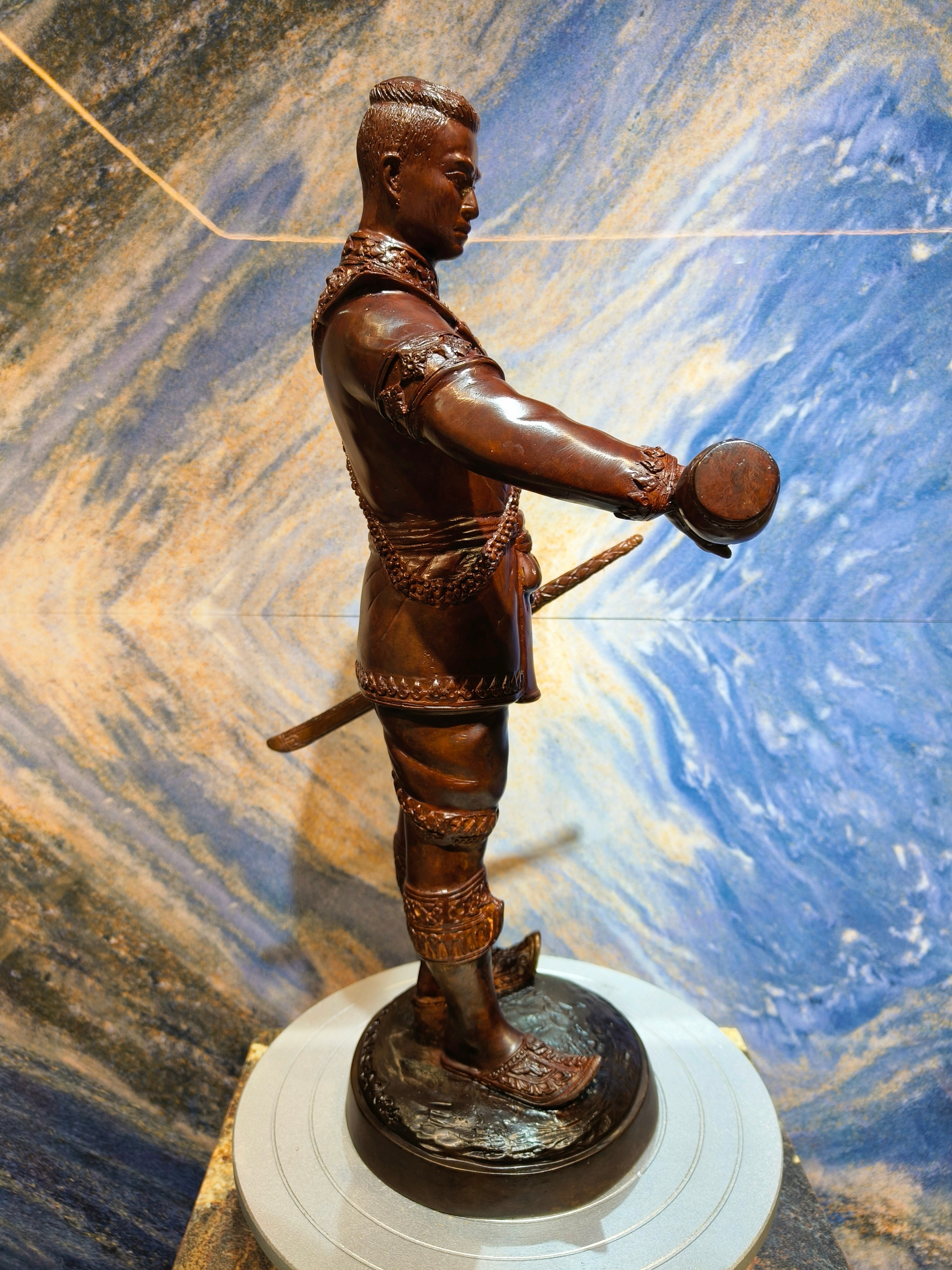 รูปหล่อ พระนเรศวร ยืนหลั่งทักษิโณทก หน้าตัก 9 นิ้ว