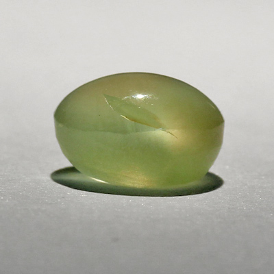 คริสโซเบริลตาแมวหรือไพฑูรย์ (Cat's eye Chrysoberyl) 1.35 กะรัต จากอินเดีย