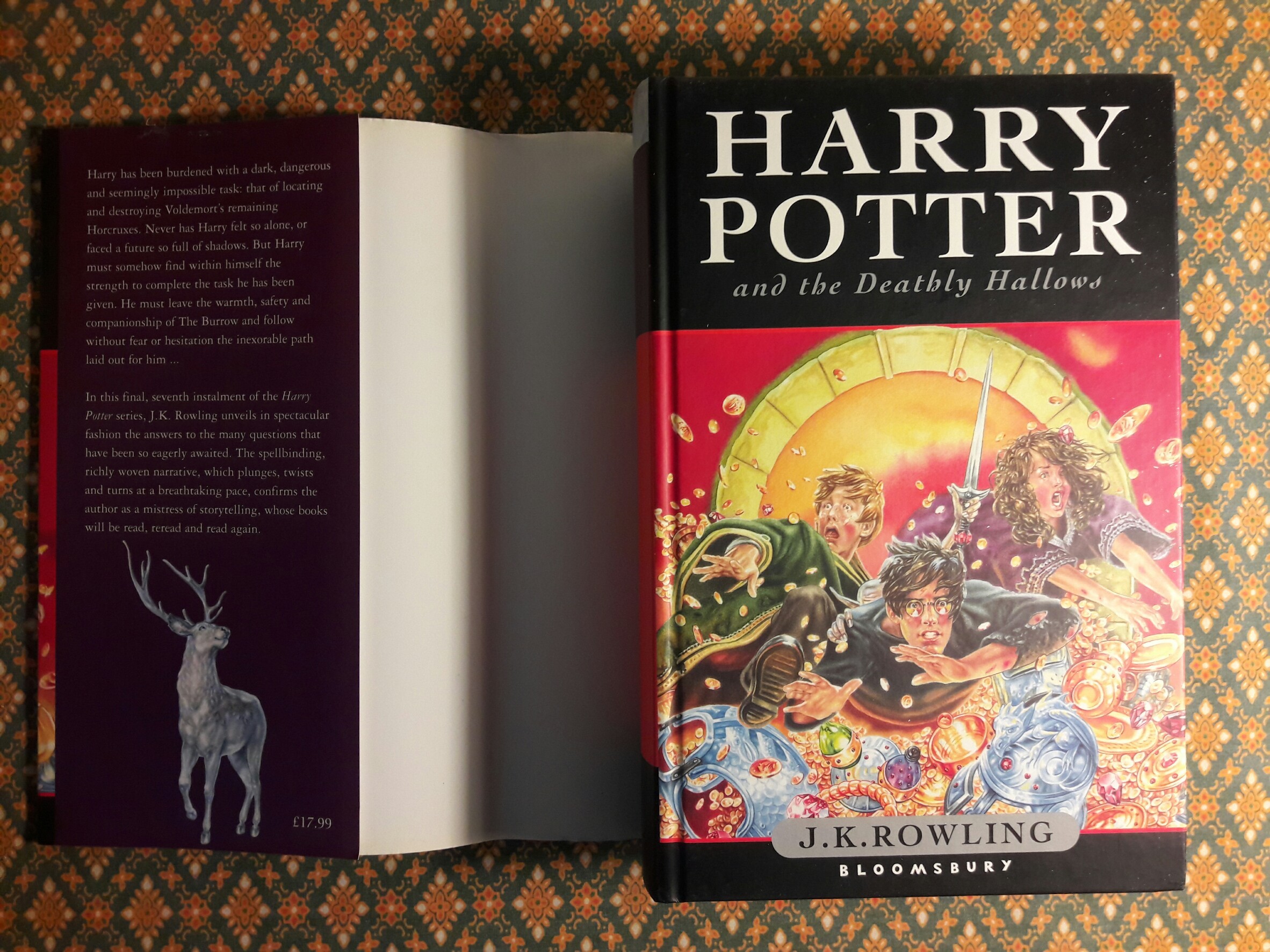 Harry Potter and the Deathly Hallows ฉบับภาษาอังกฤษ